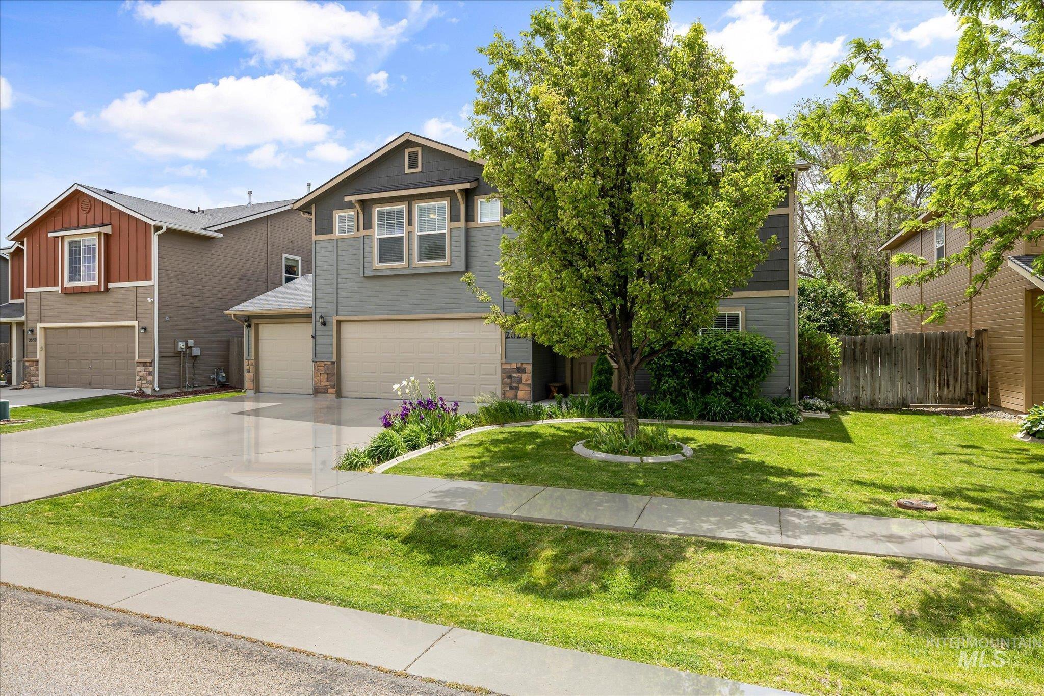 2023 E Wrightwood Dr. Property Photo 1