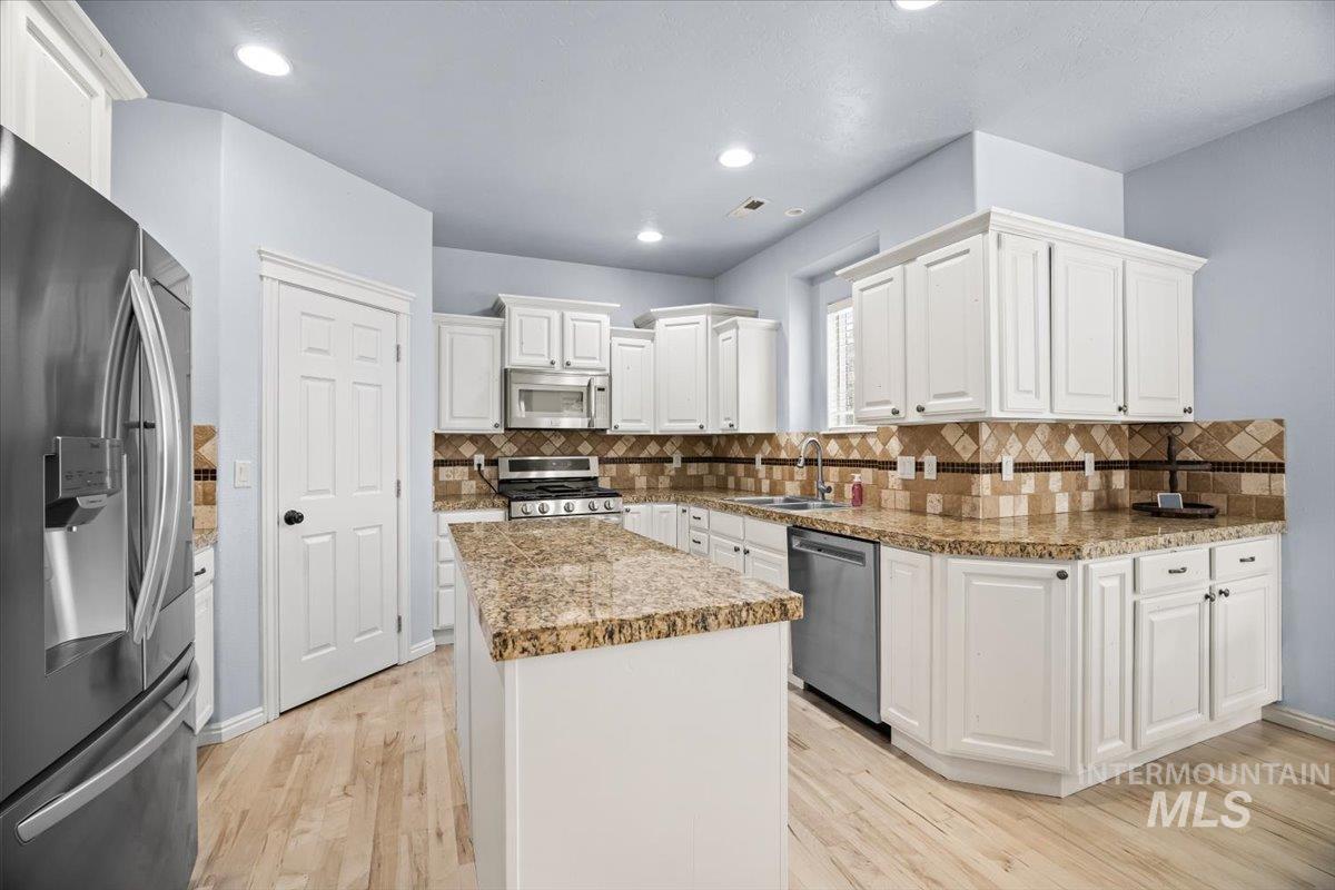 10955 Quail Cove Ct. Property Photo 14