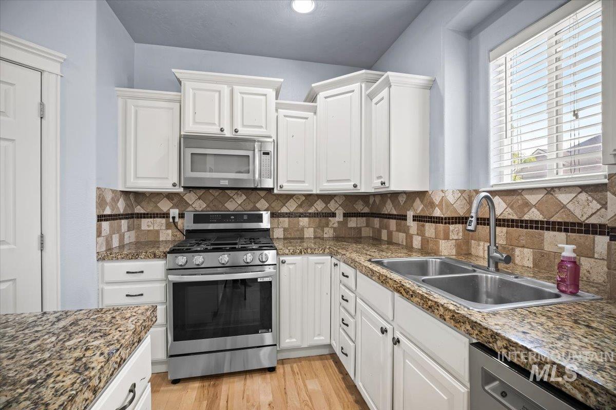 10955 Quail Cove Ct. Property Photo 16