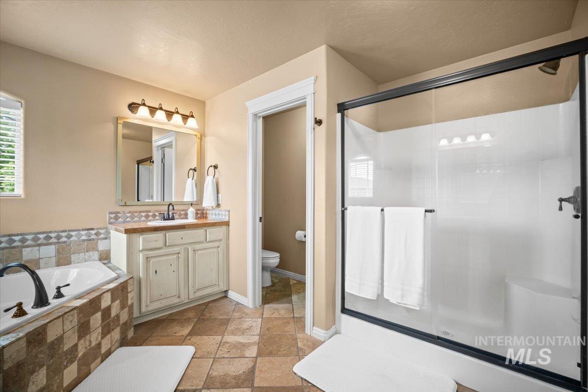 10955 Quail Cove Ct. Property Photo 30