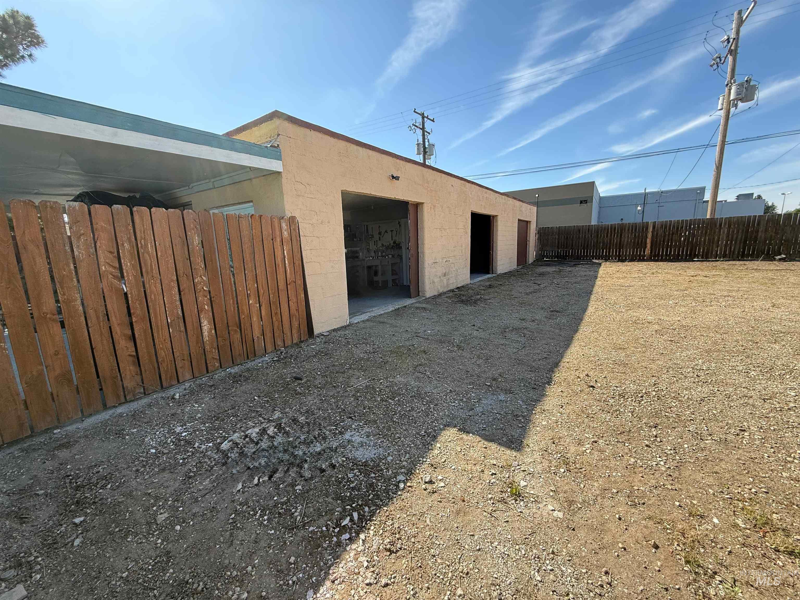 7119 W Everett Property Photo 42