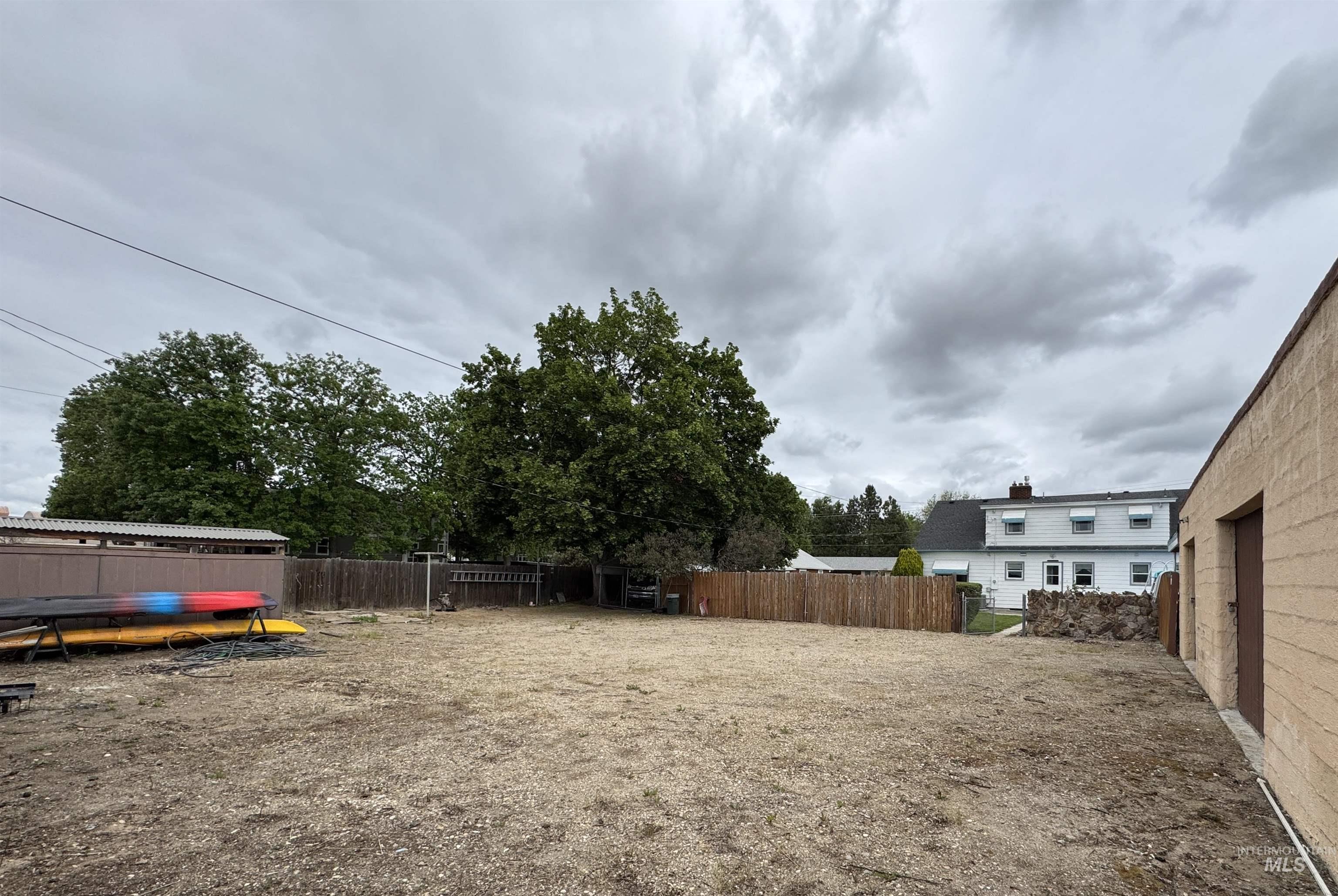 7119 W Everett Property Photo 43