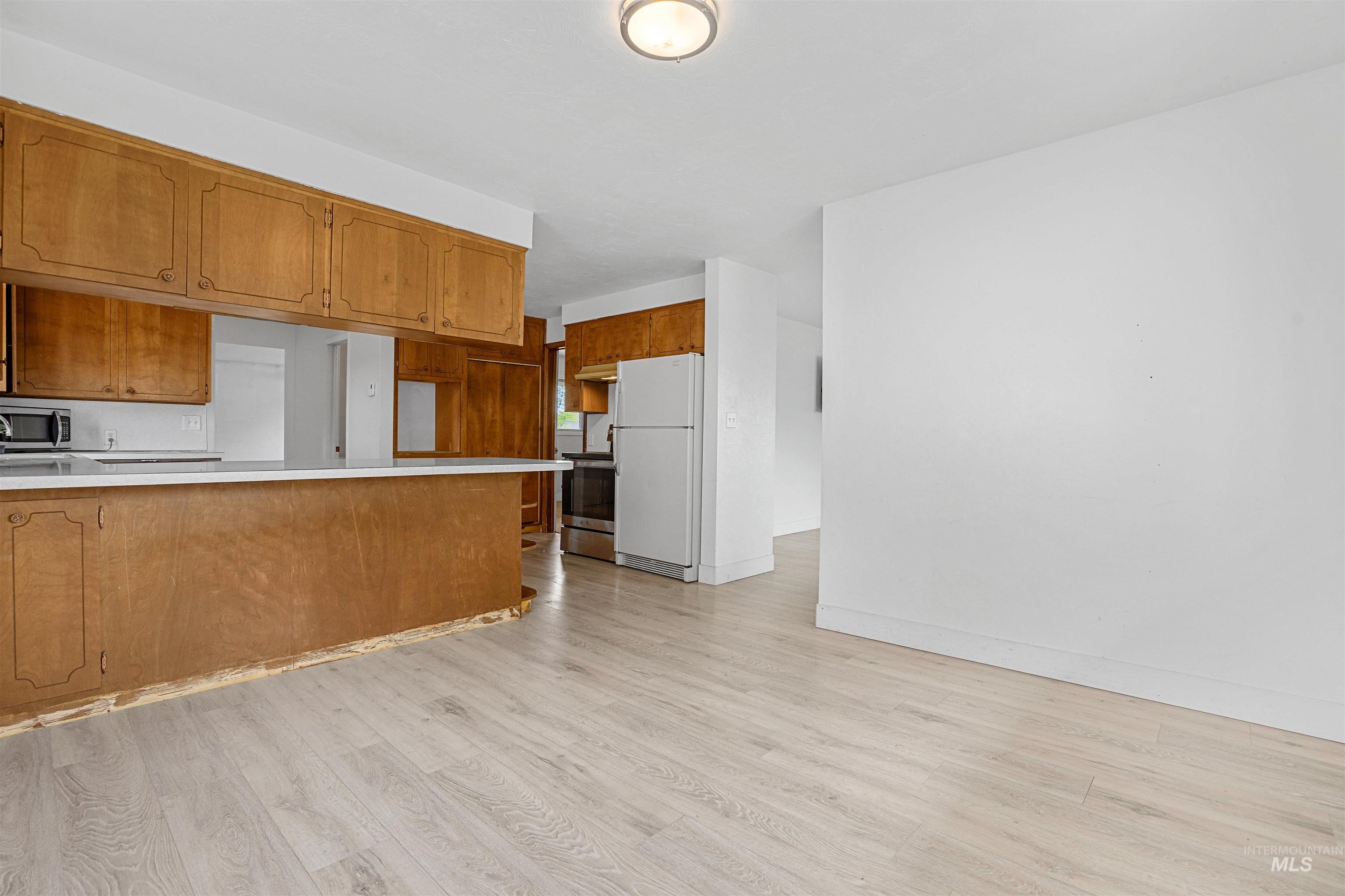 1006 S B Street Property Photo 5