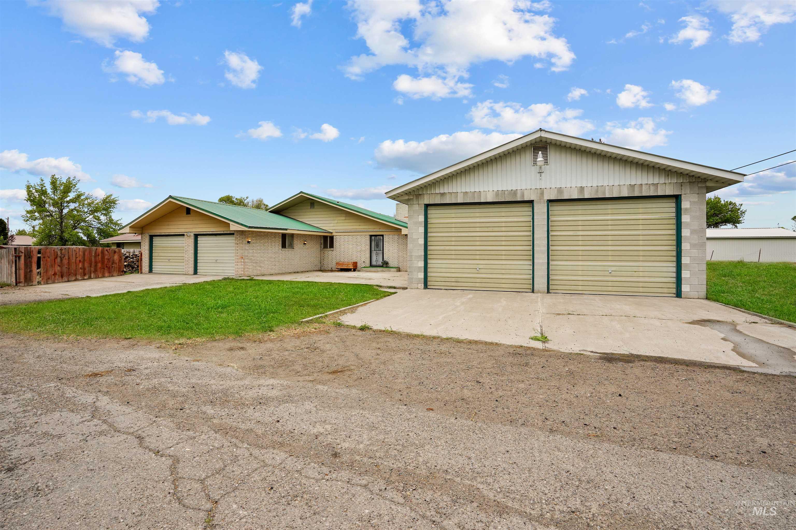 1006 S B Street Property Photo 17