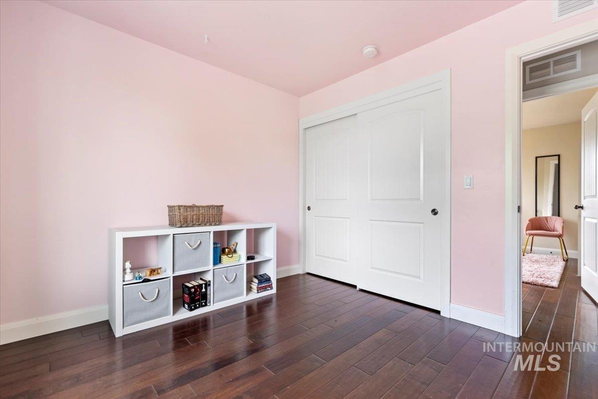 4680 N Maplestone Ave Property Photo 19
