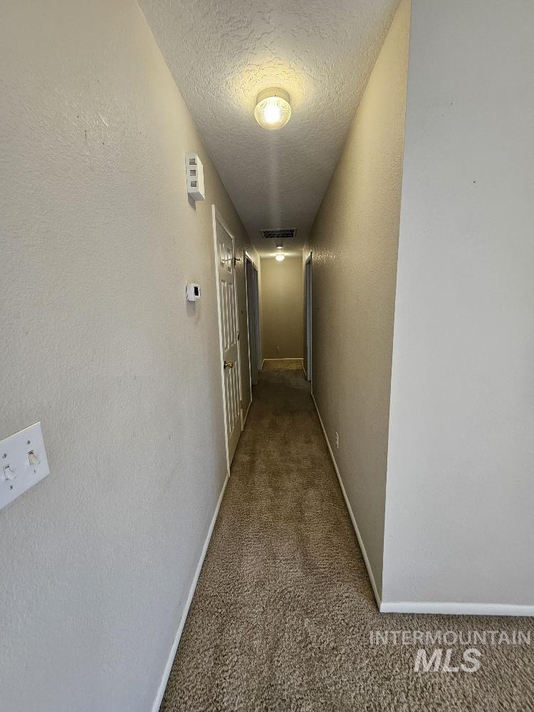 617 Lincoln Ave Property Photo 9