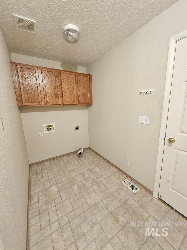 617 Lincoln Ave Property Photo 18