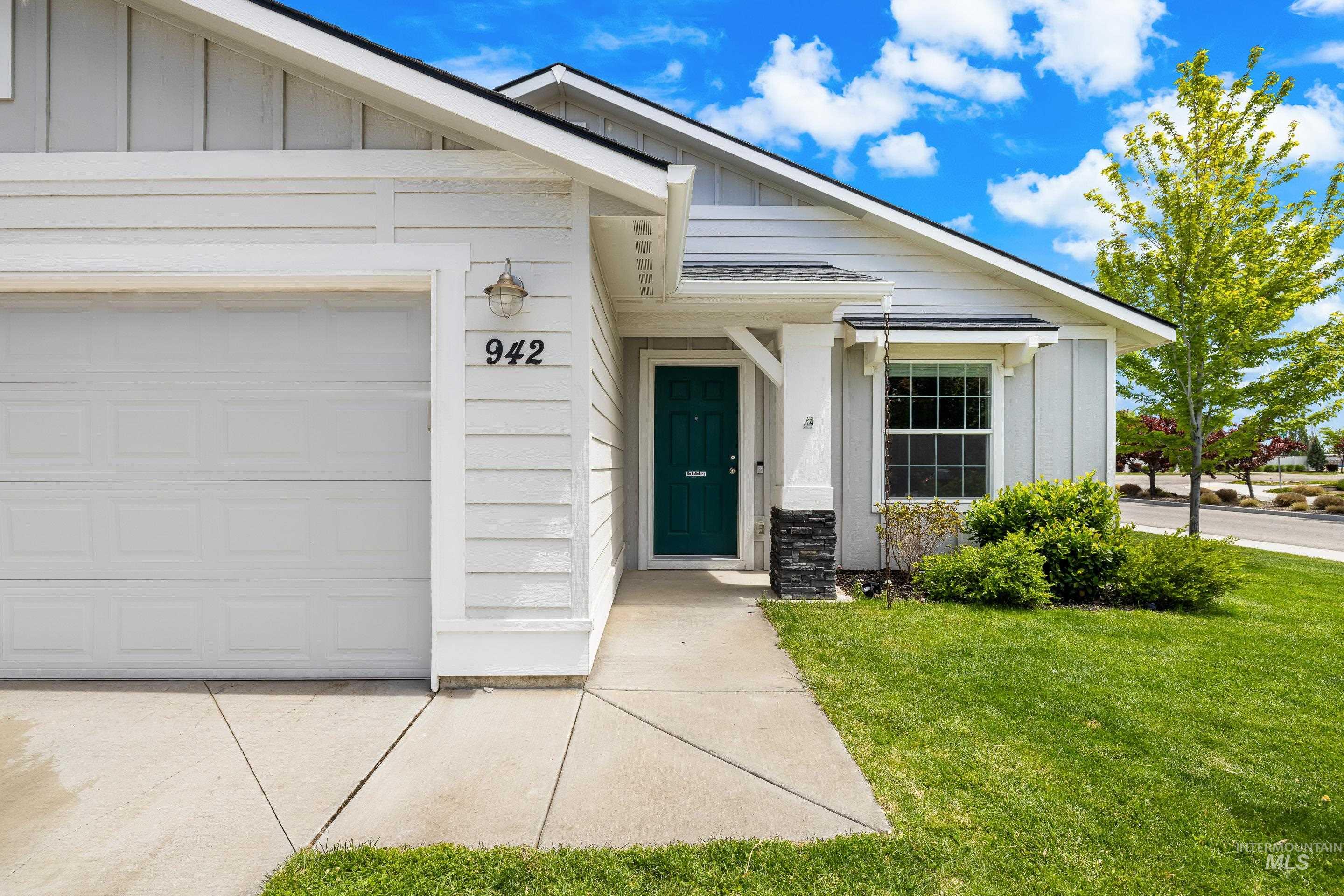 942 S Stibnite Place Property Photo 12