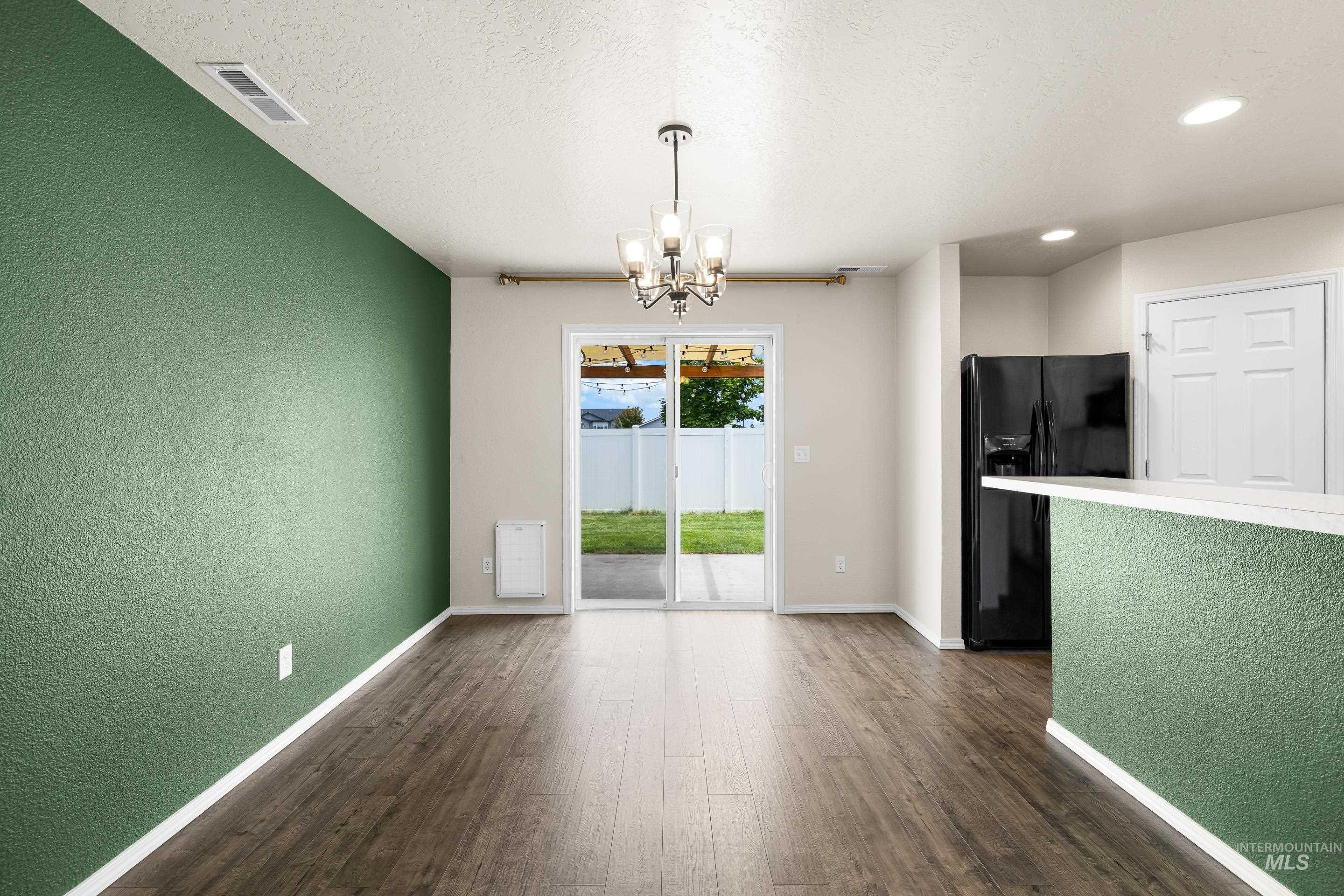 942 S Stibnite Place Property Photo 13