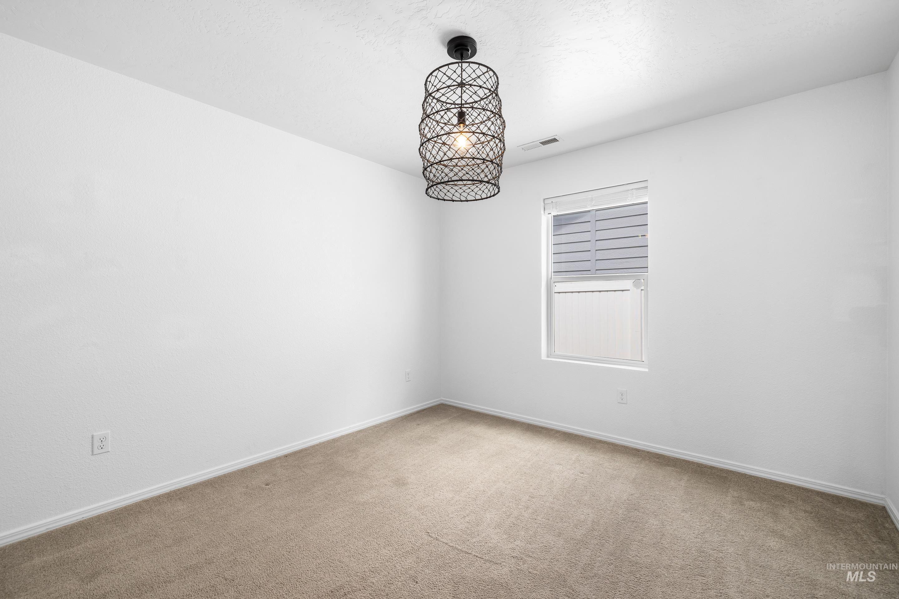 942 S Stibnite Place Property Photo 21