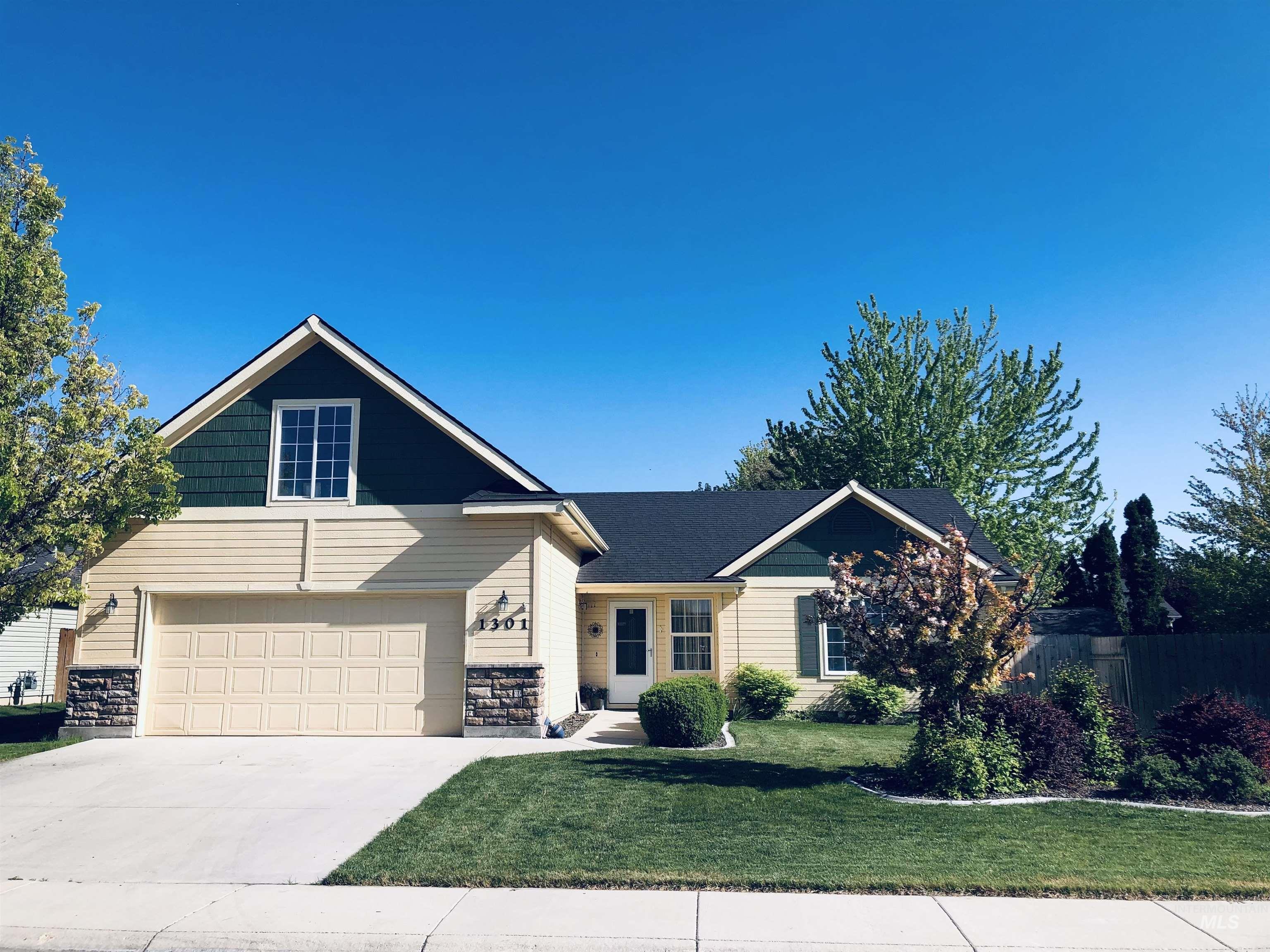 1301 W Hawk Ct