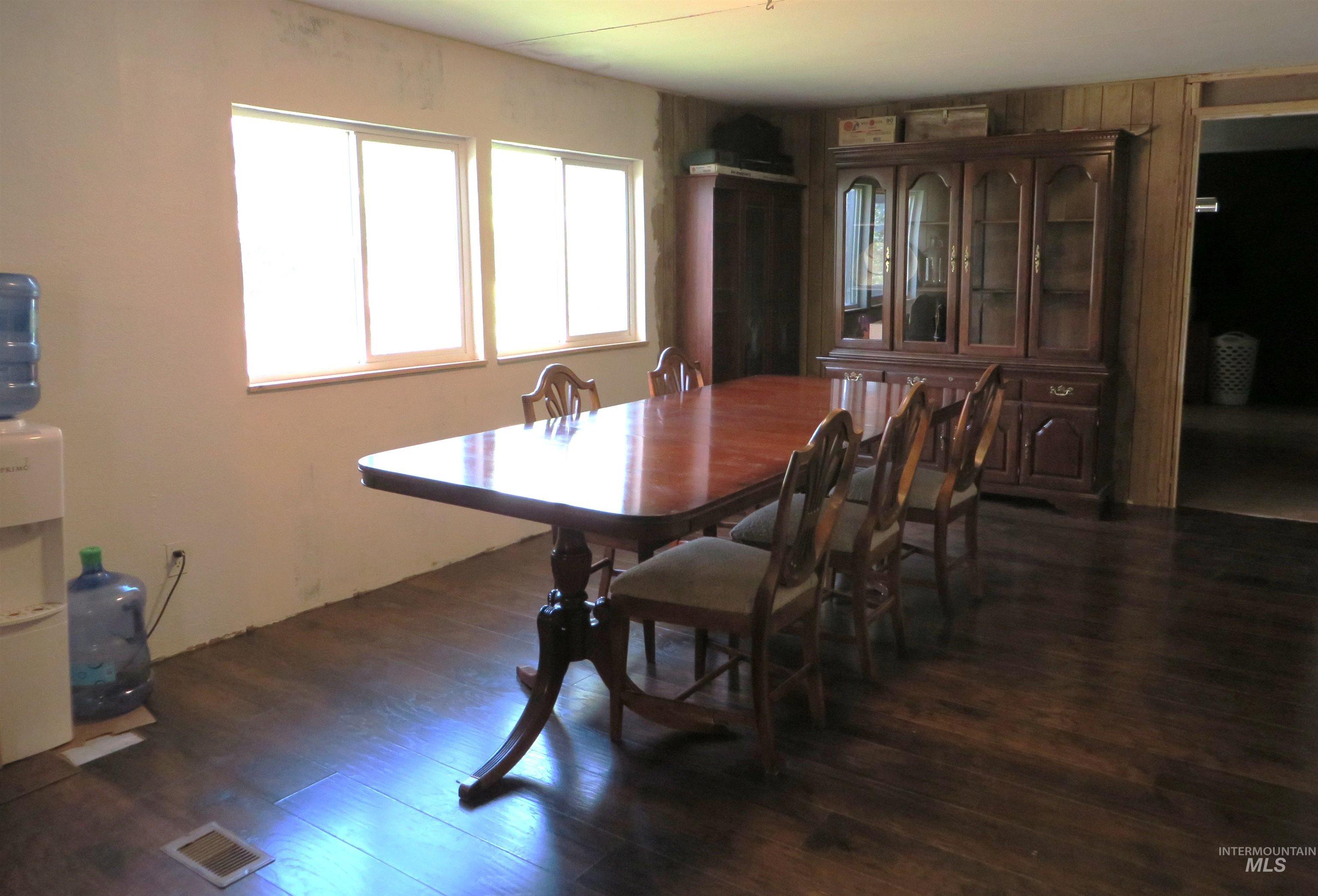 937 Indianhead Road Property Photo 7