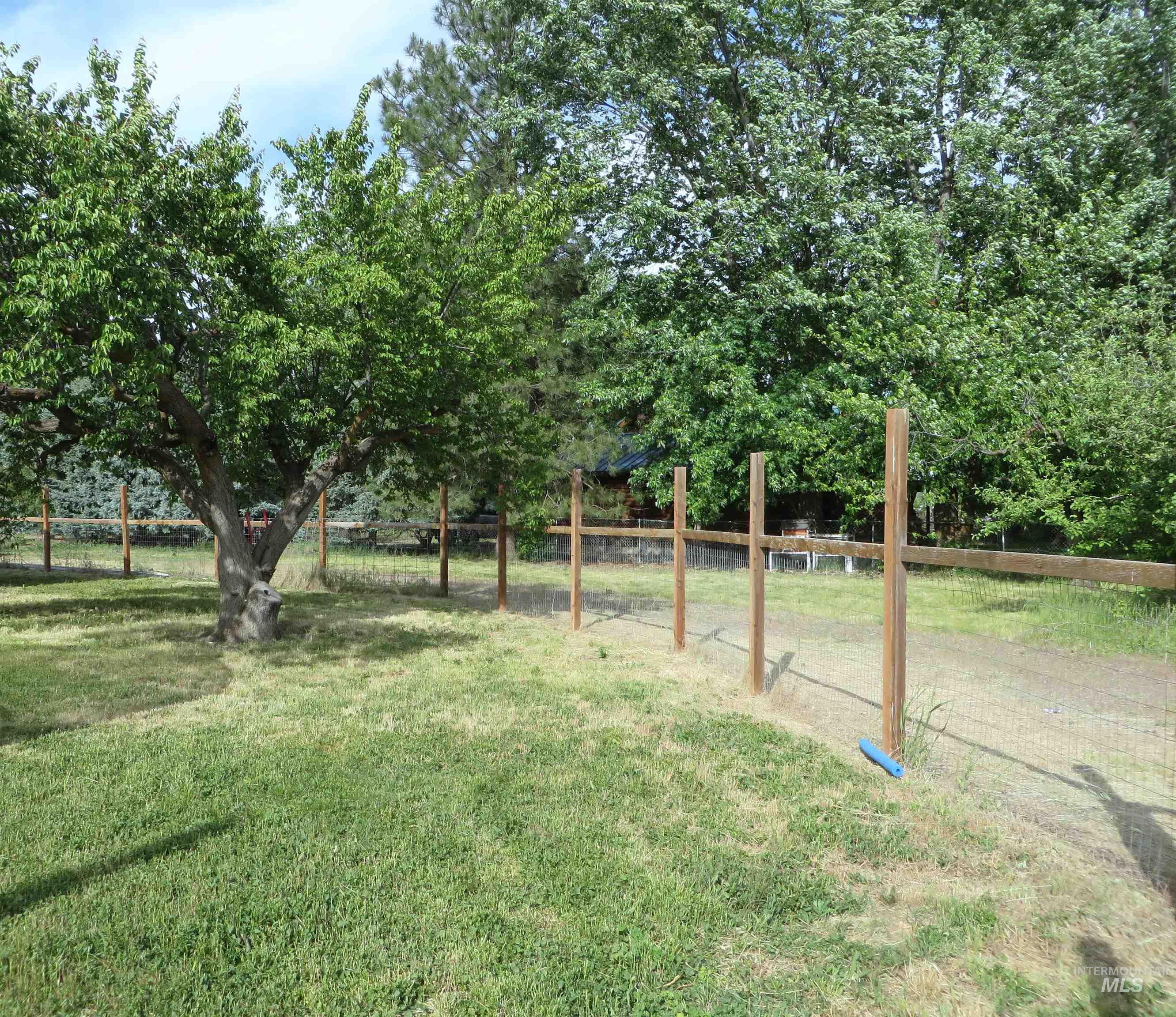 937 Indianhead Road Property Photo 16