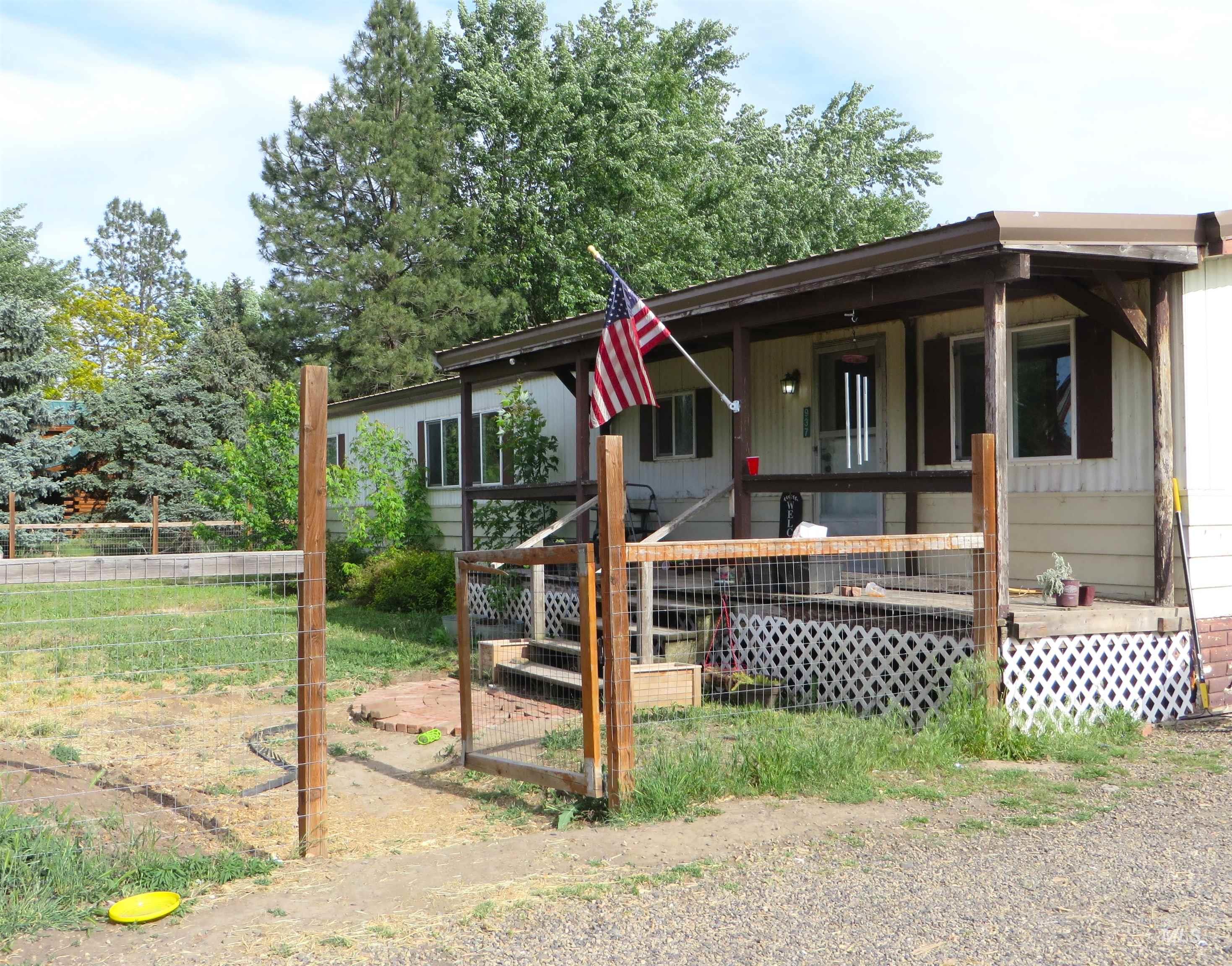 937 Indianhead Road Property Photo 18