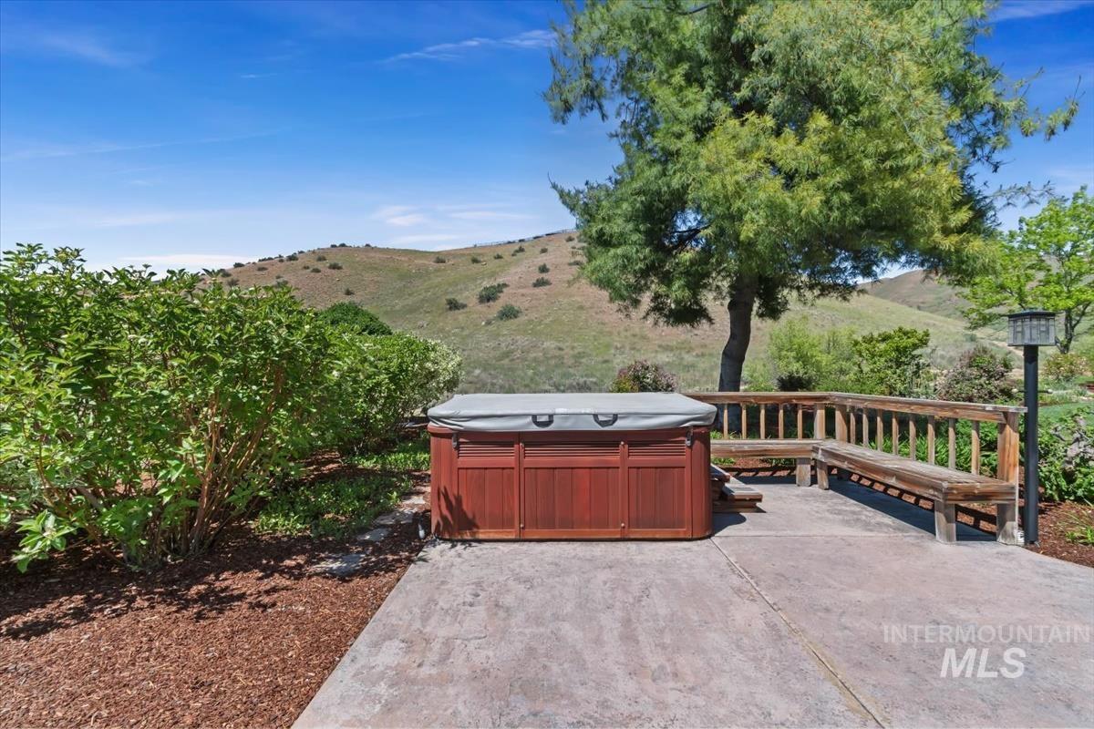3181 S Millspur Way Property Photo 28