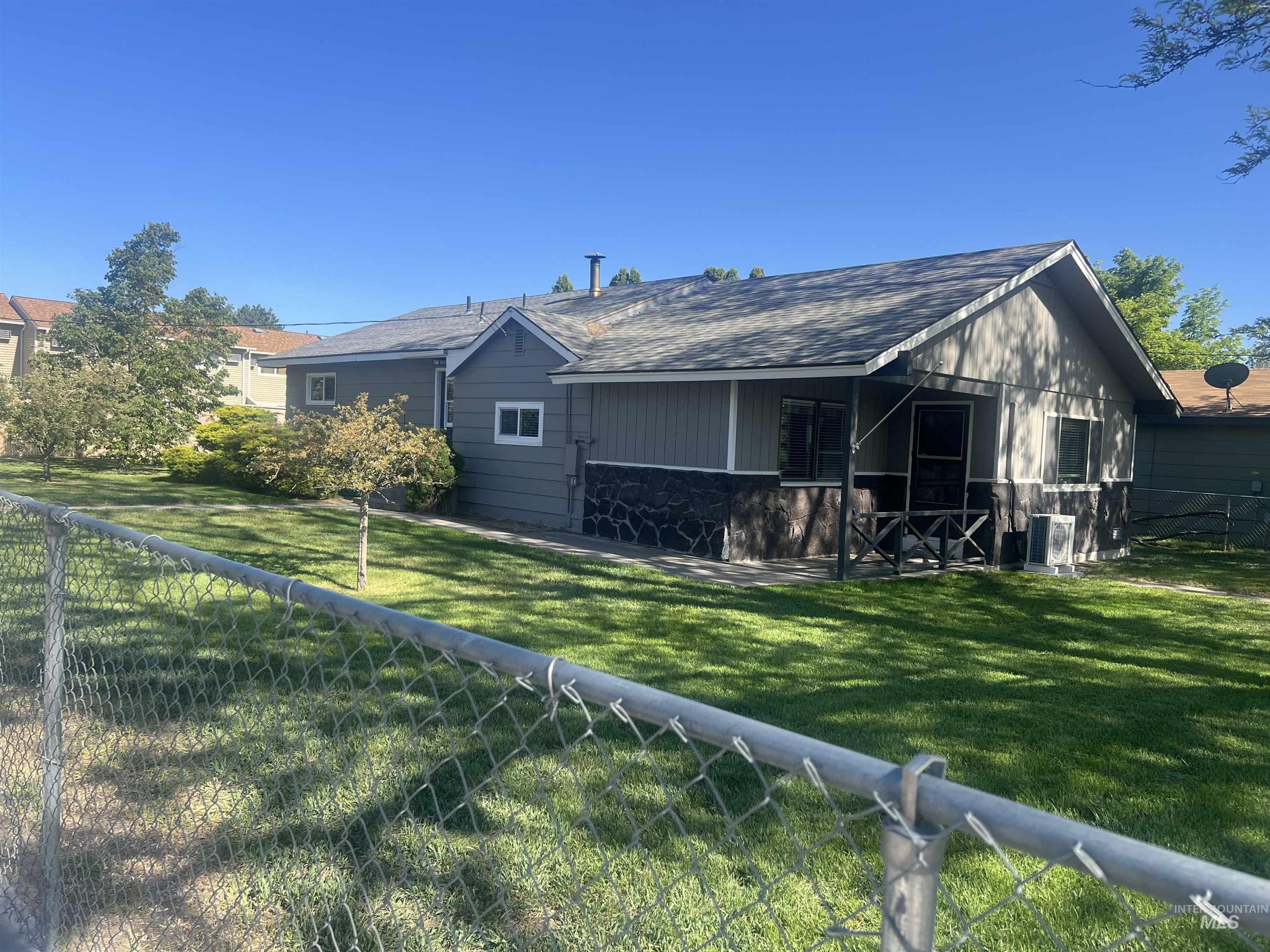 928 S Buchanan Street Property Photo 1