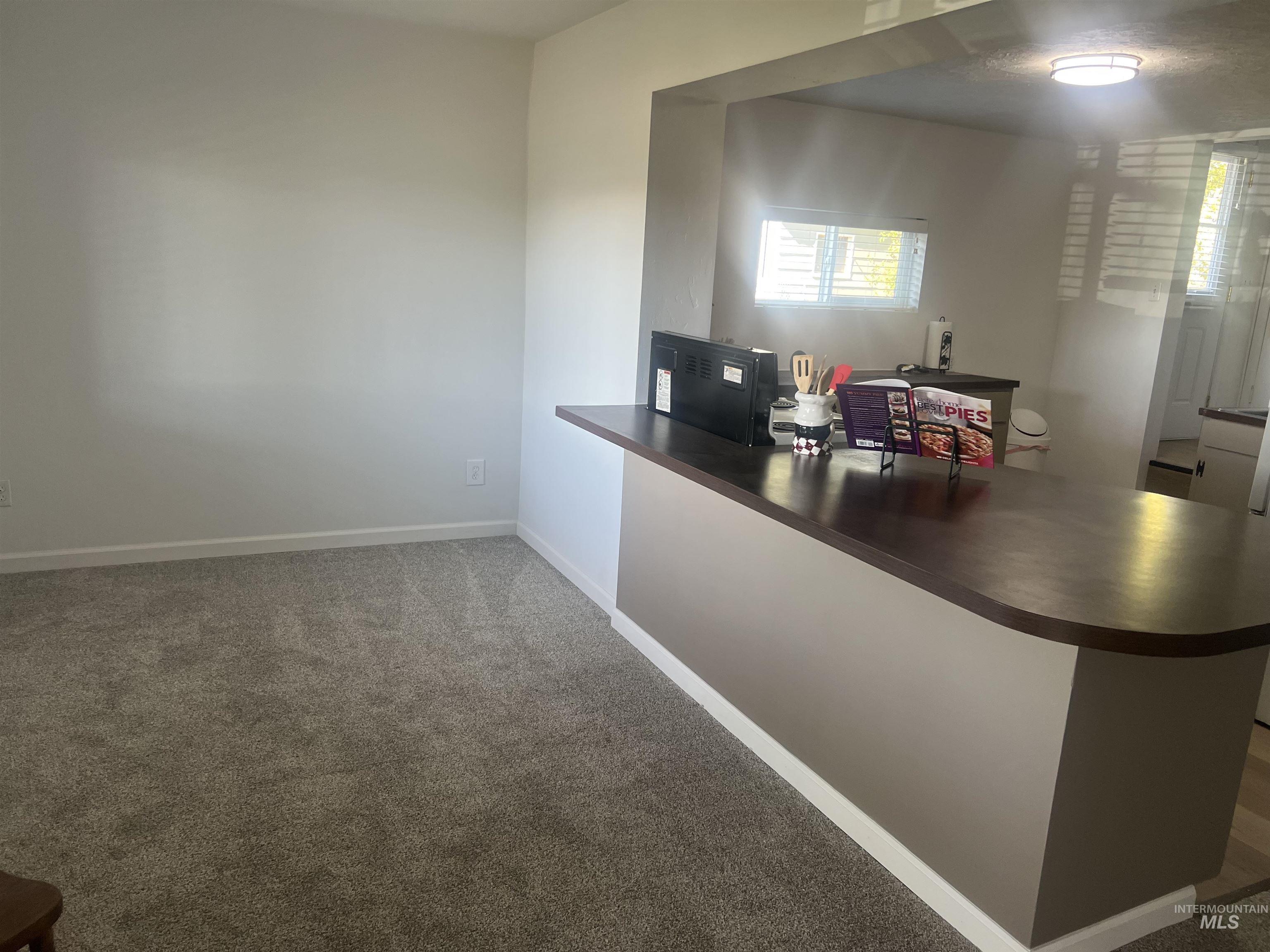 928 S Buchanan Street Property Photo 4