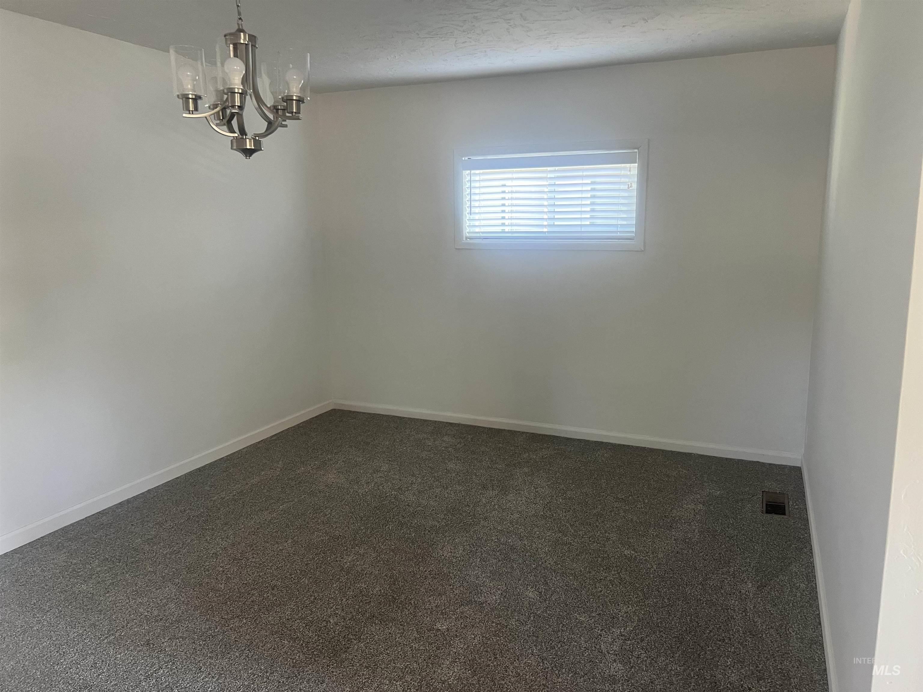 928 S Buchanan Street Property Photo 10
