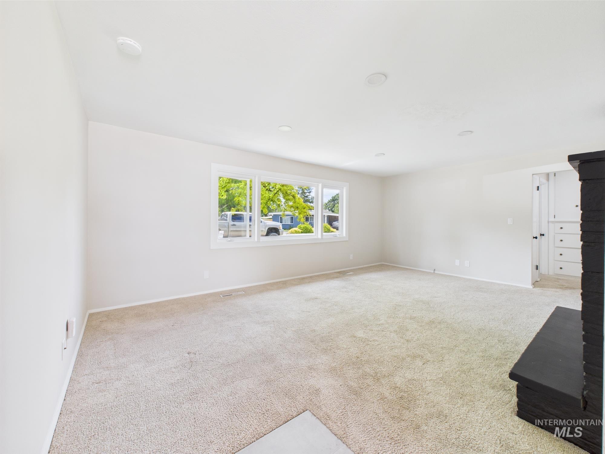 810 Terry Dr Property Photo 15