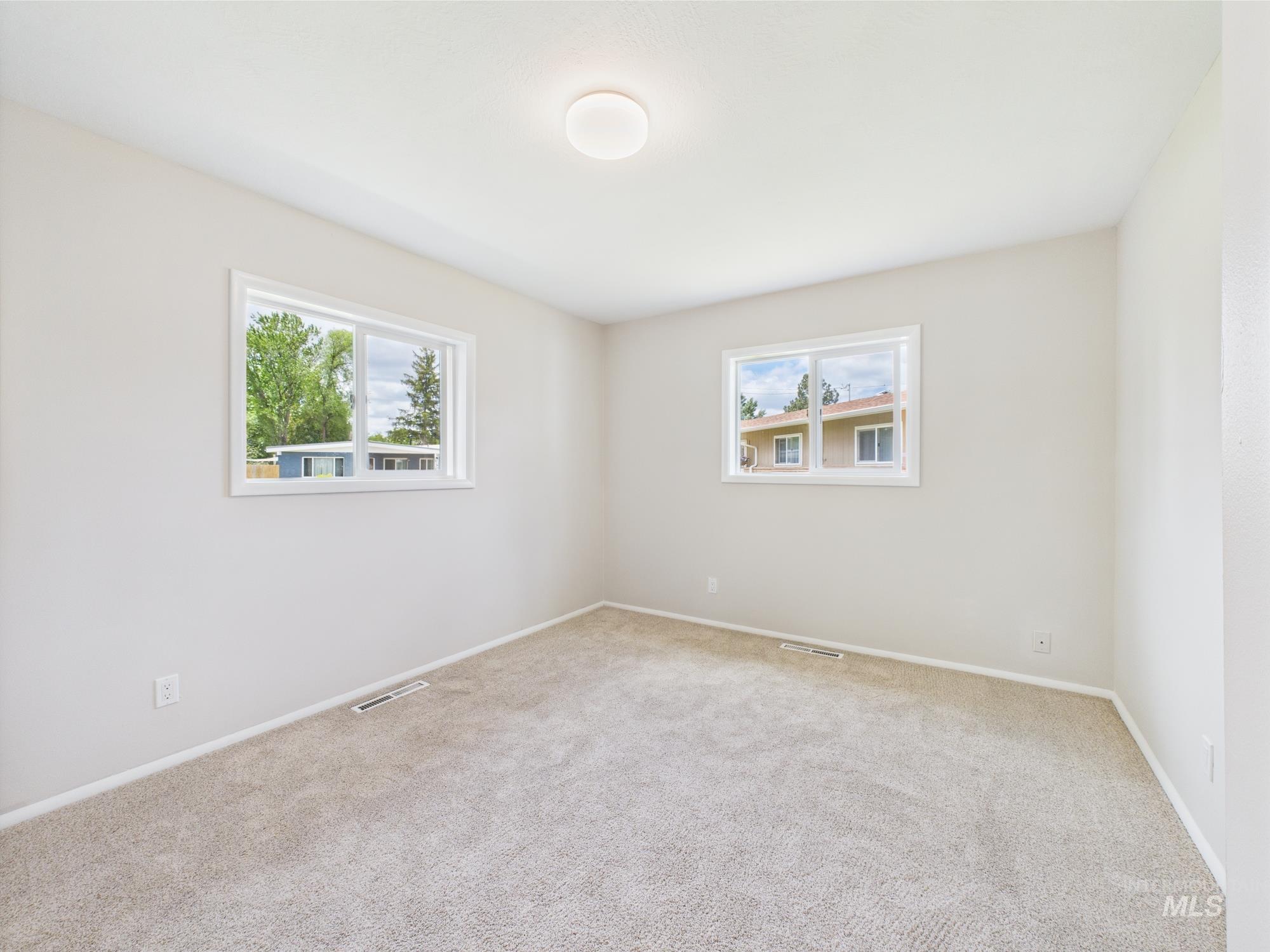 810 Terry Dr Property Photo 22