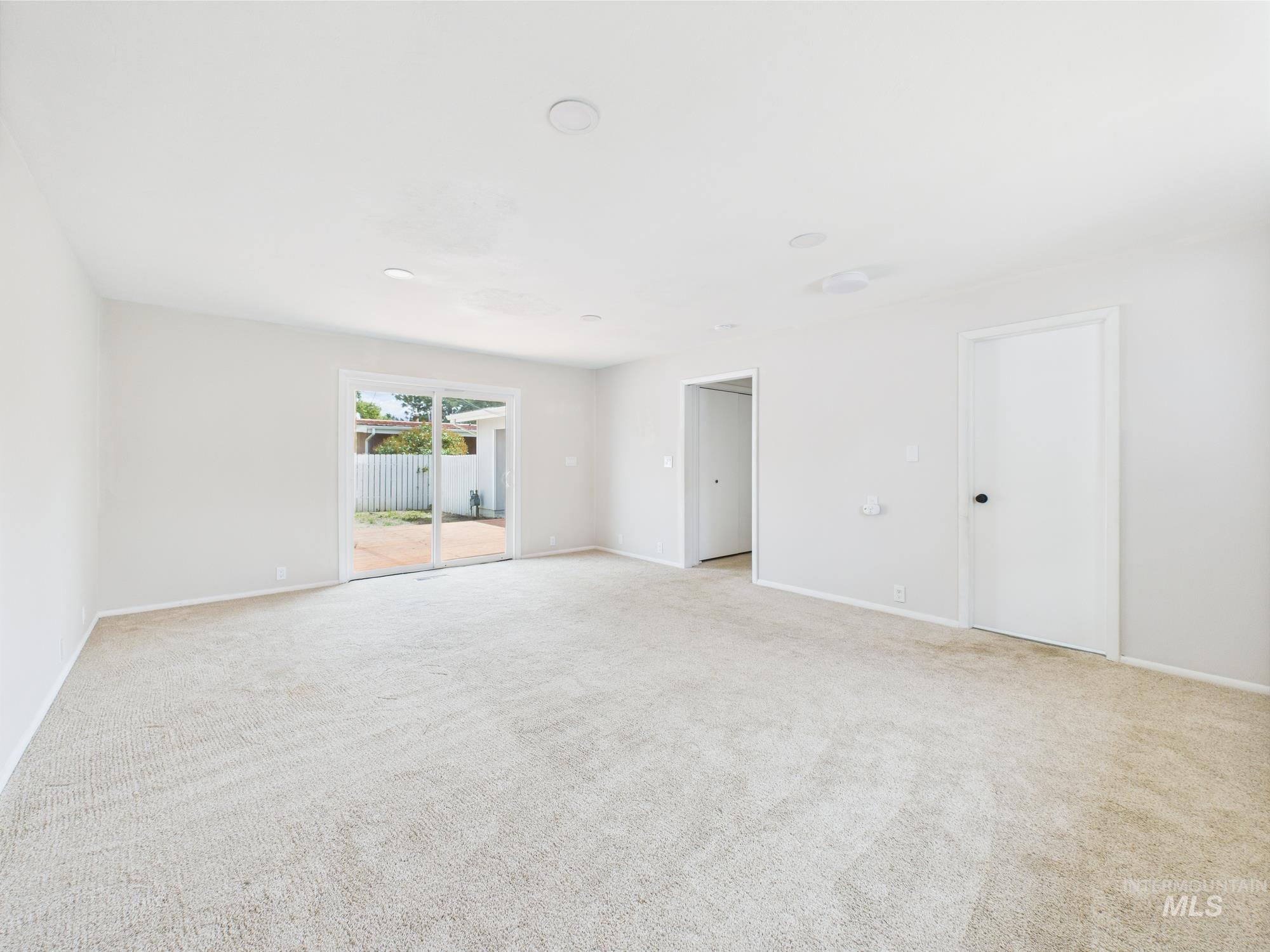 810 Terry Dr Property Photo 24