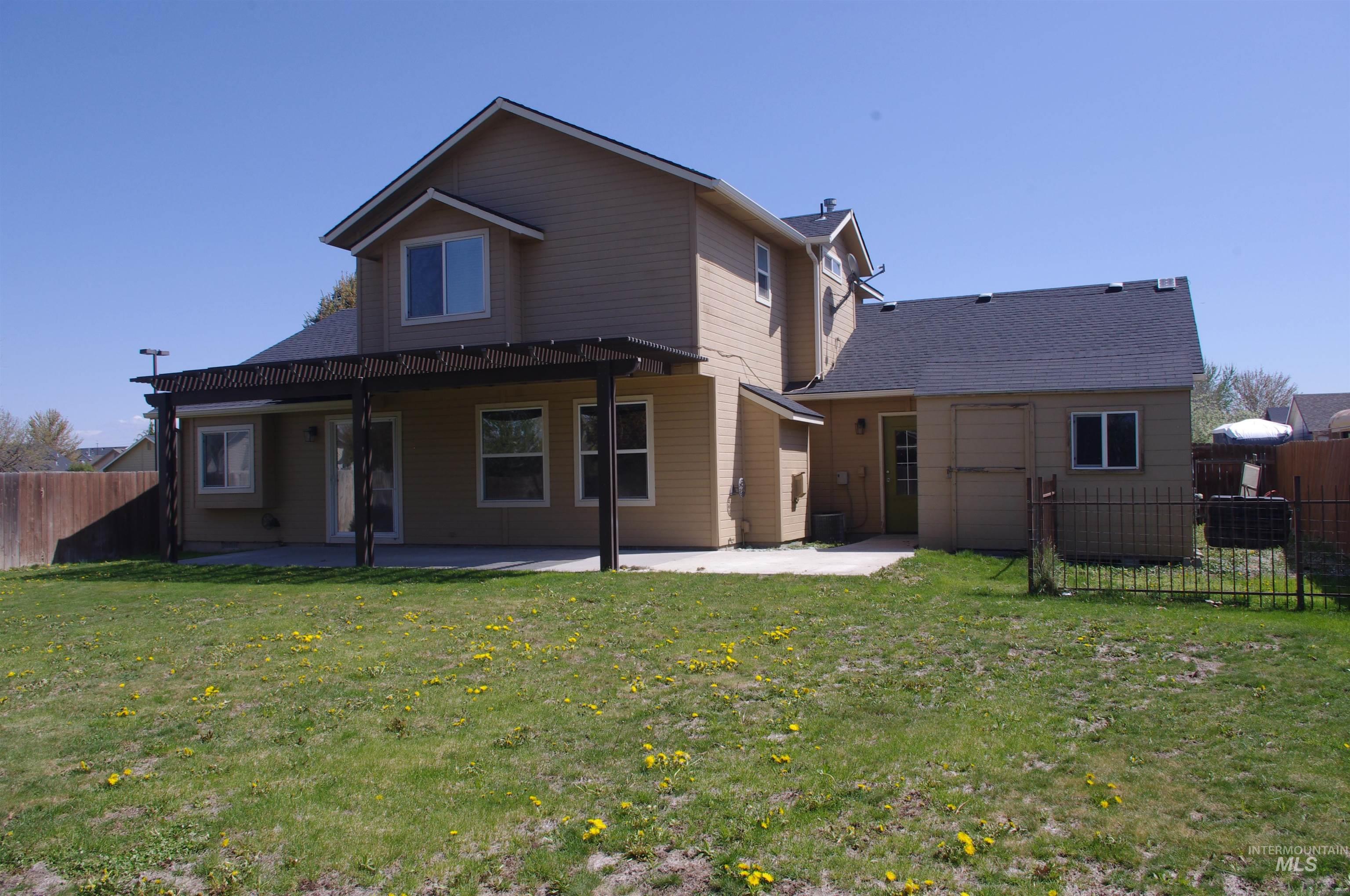 1009 S New Summer Property Photo 4