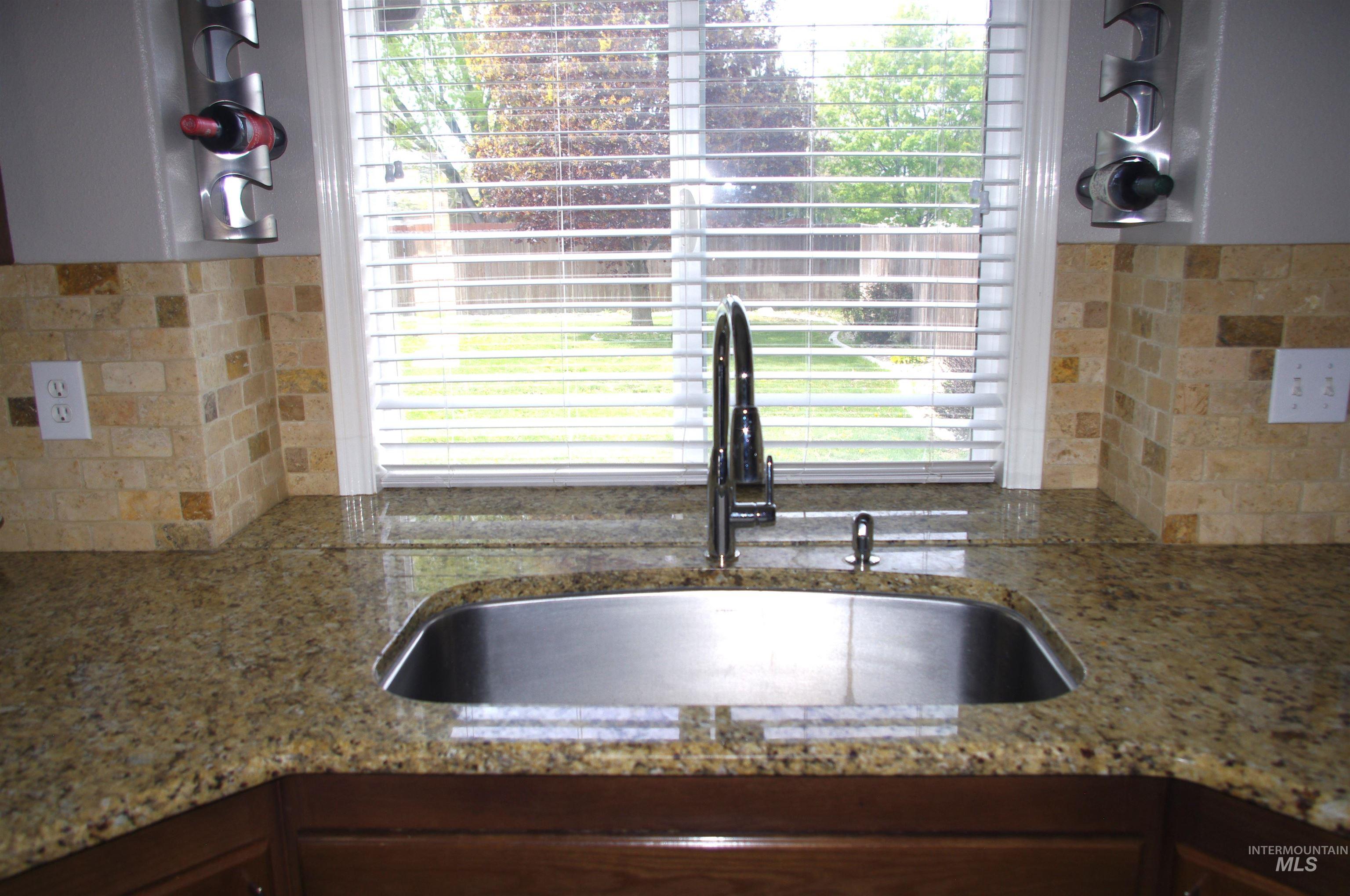 1009 S New Summer Property Photo 7