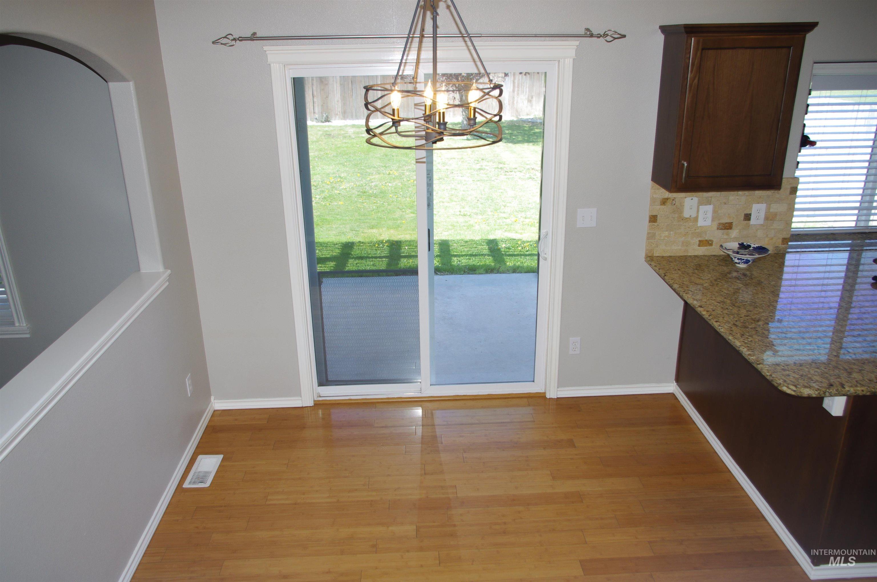 1009 S New Summer Property Photo 10