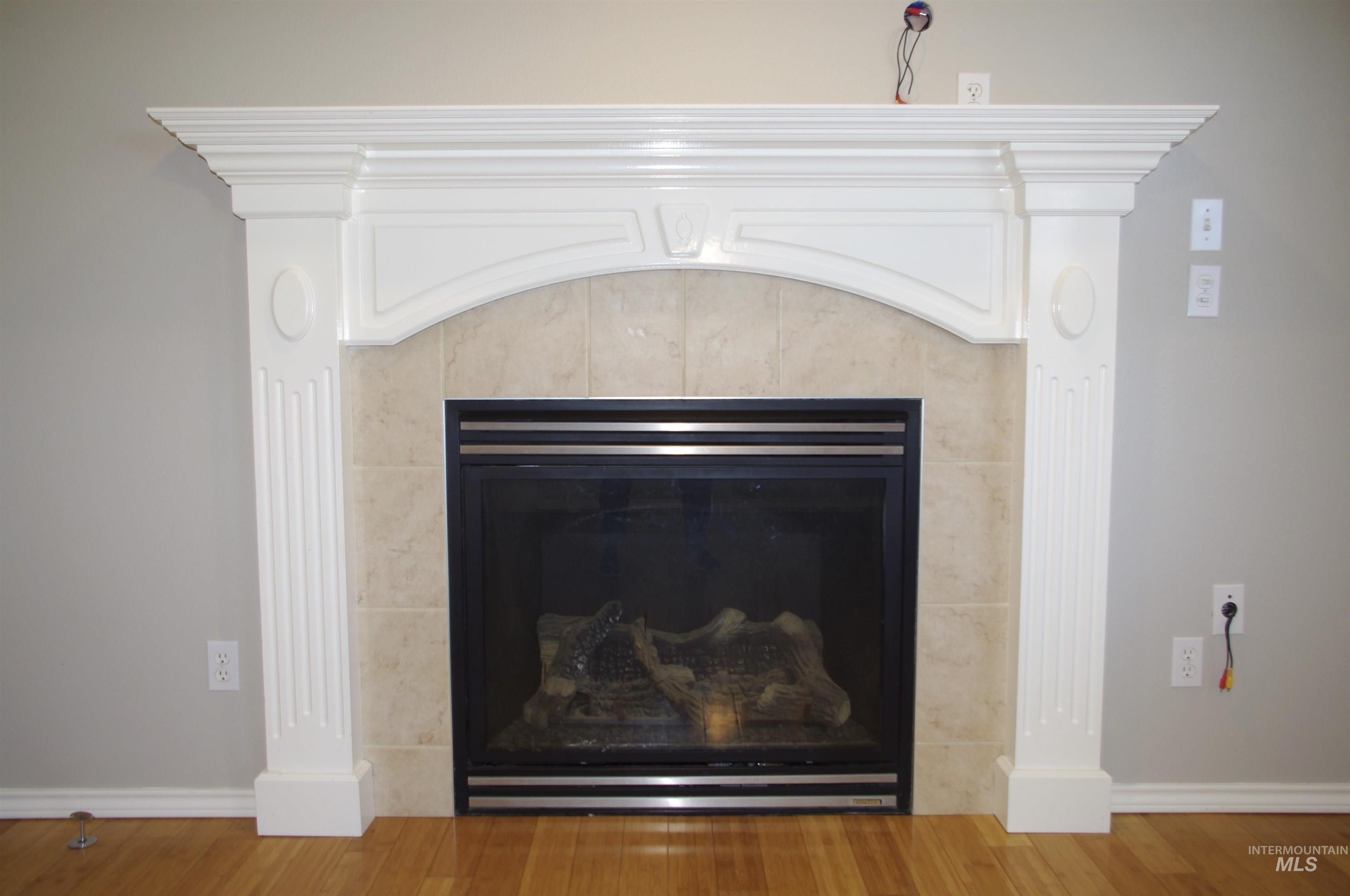 1009 S New Summer Property Photo 13