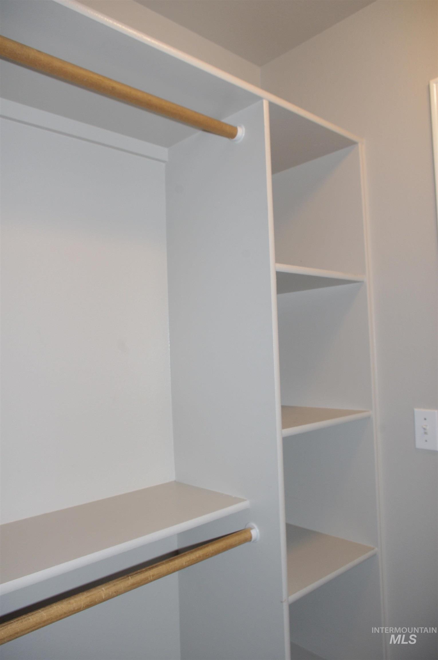 1009 S New Summer Property Photo 21