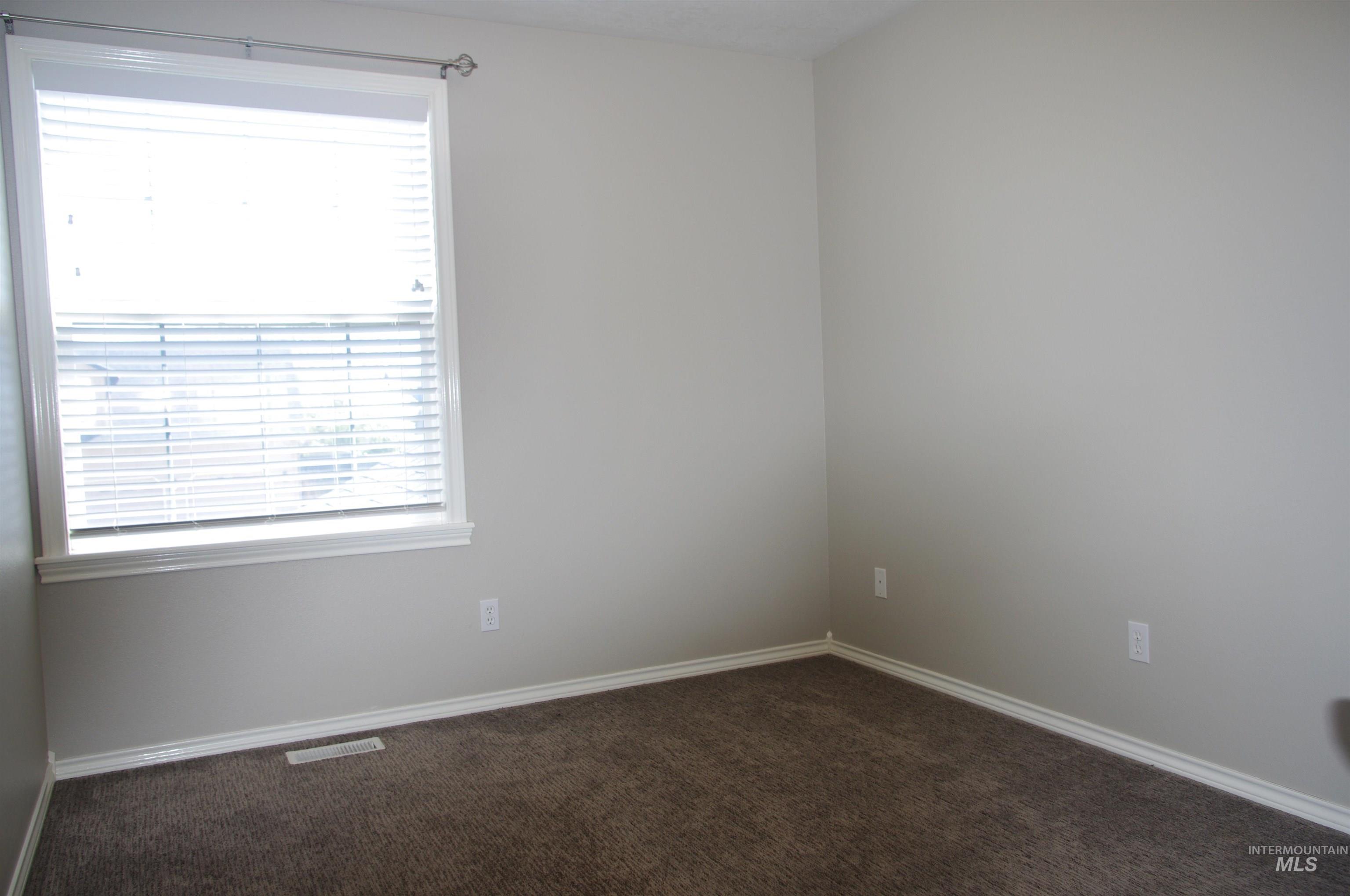1009 S New Summer Property Photo 23