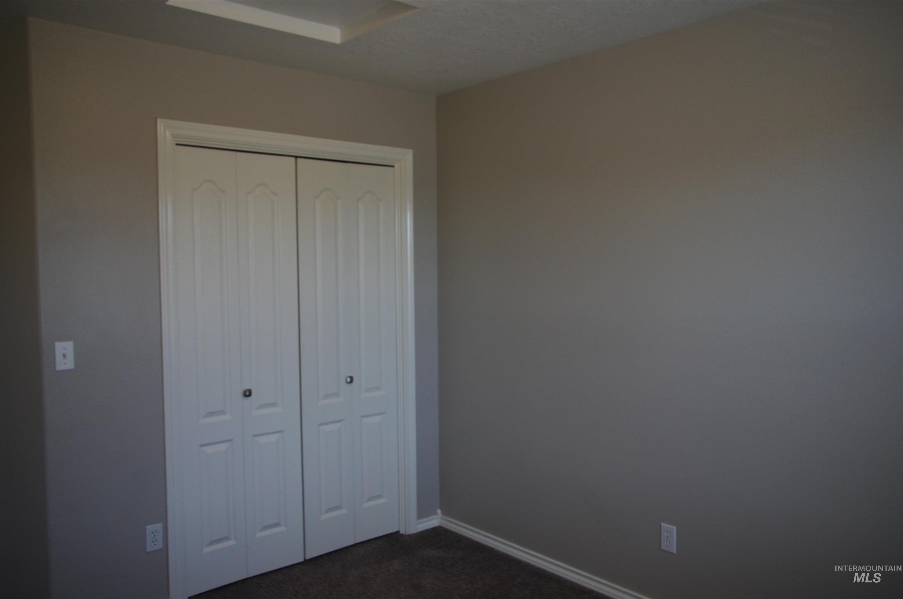 1009 S New Summer Property Photo 27