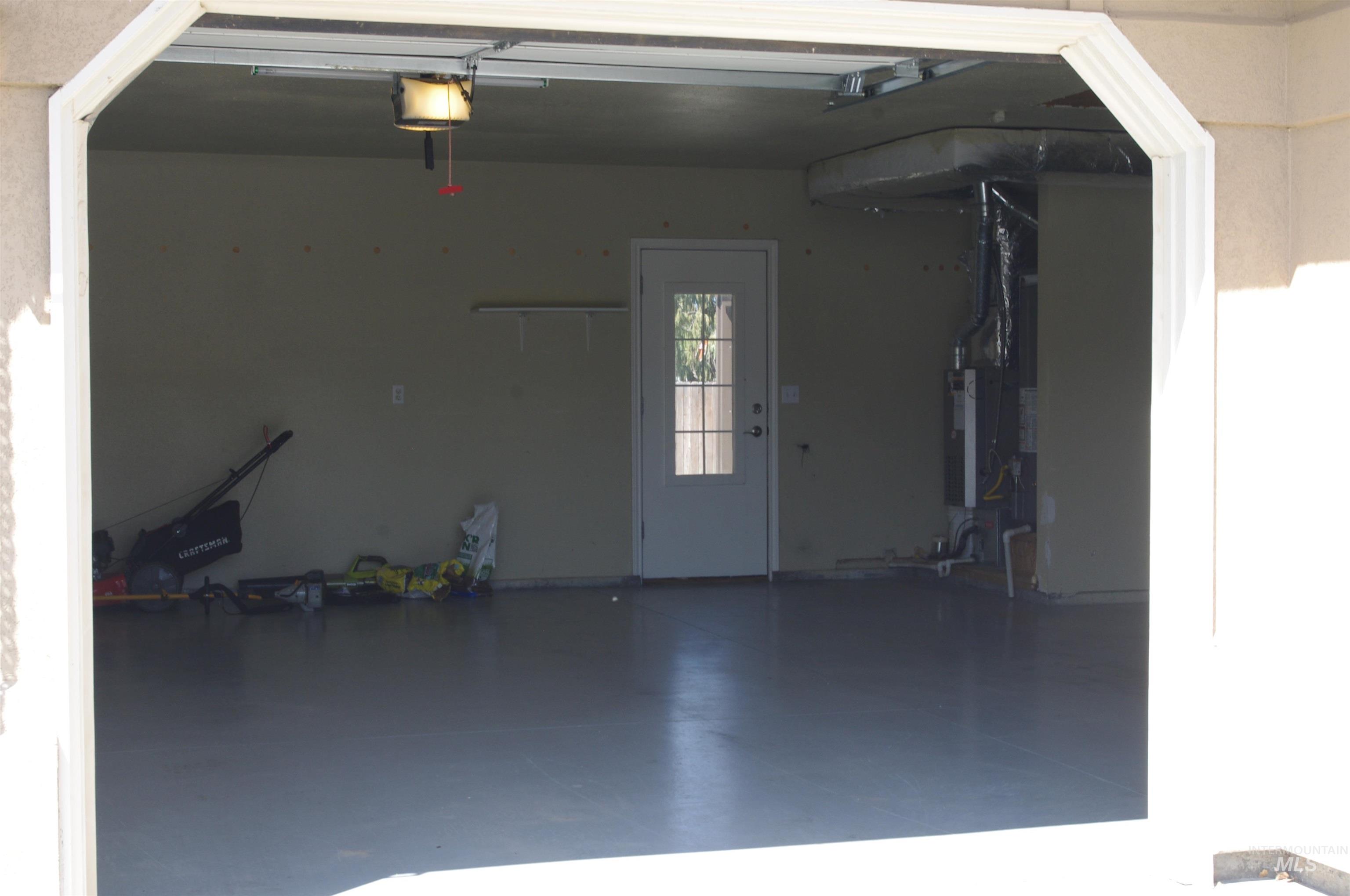 1009 S New Summer Property Photo 37