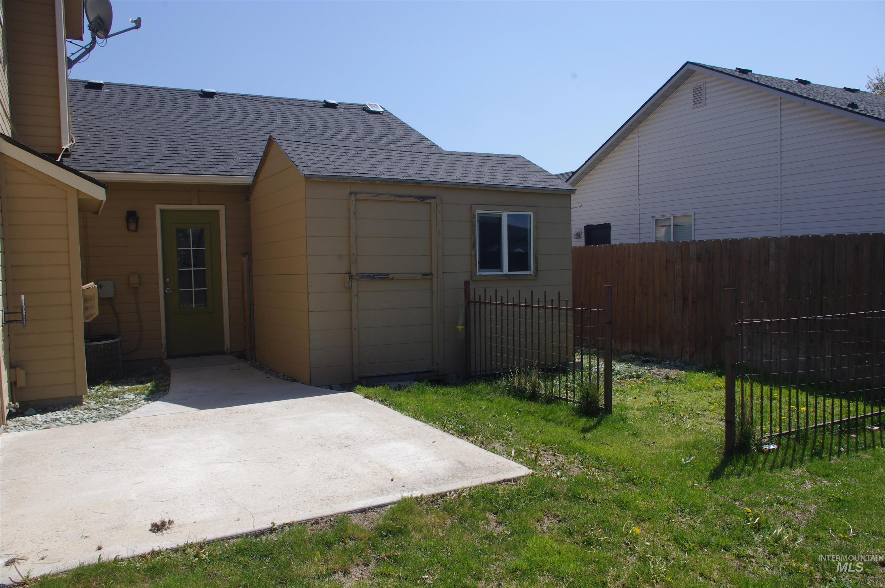 1009 S New Summer Property Photo 41