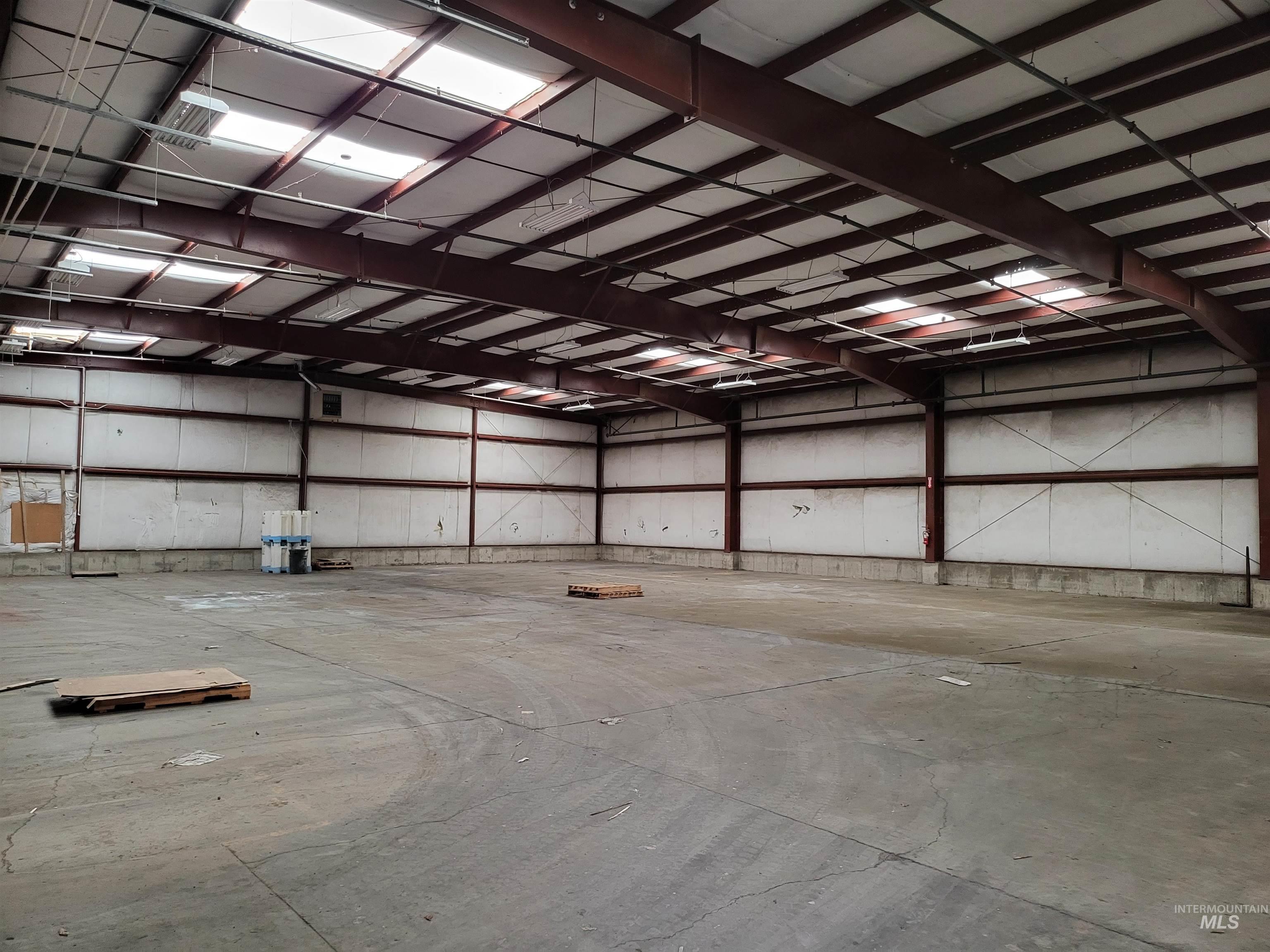 568 Grange Lane Property Photo 3