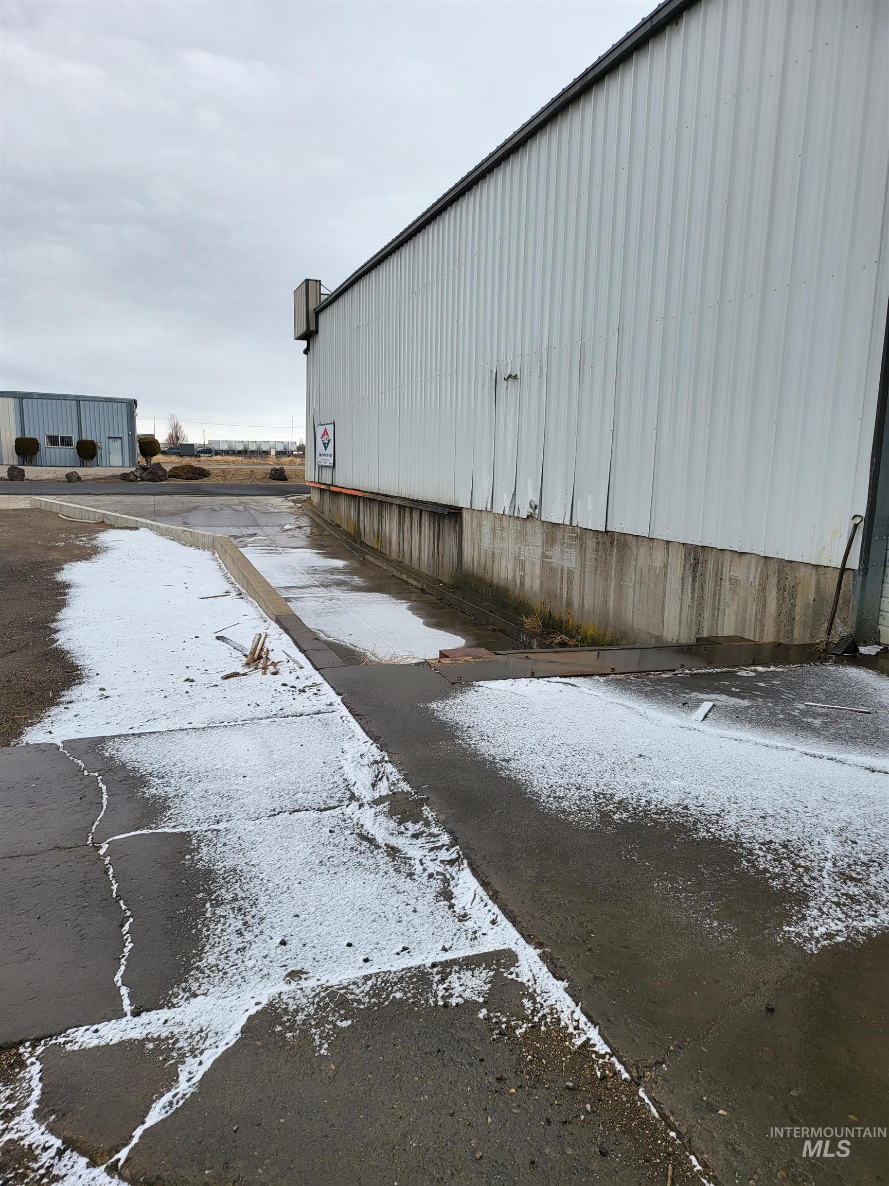 568 Grange Lane Property Photo 7