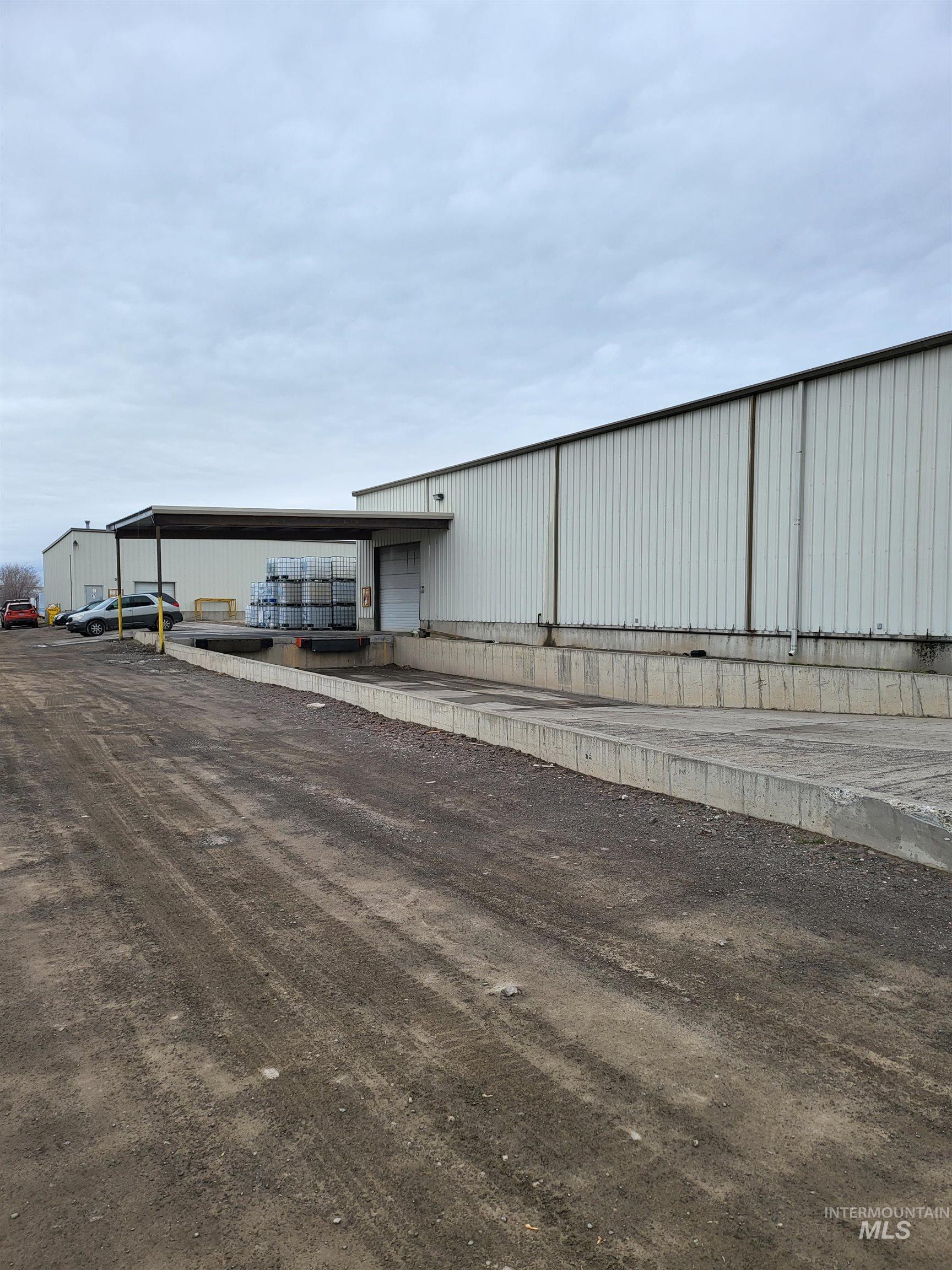 568 Grange Lane Property Photo 8