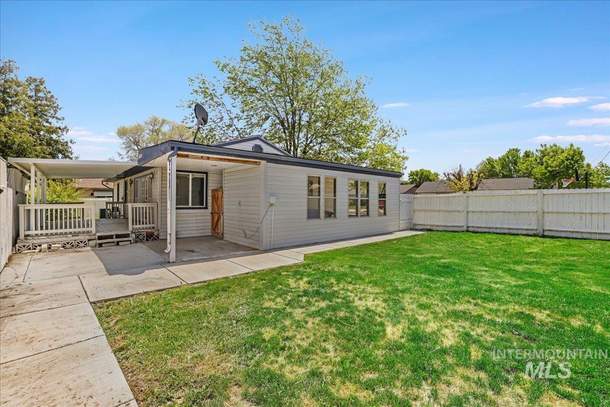 186 Borah Ave W Property Photo 32