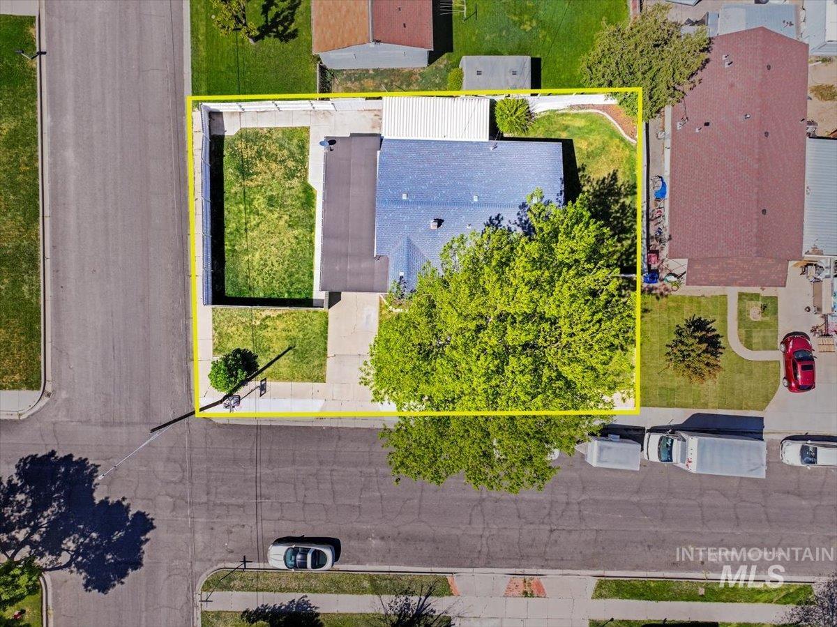186 Borah Ave W Property Photo 35