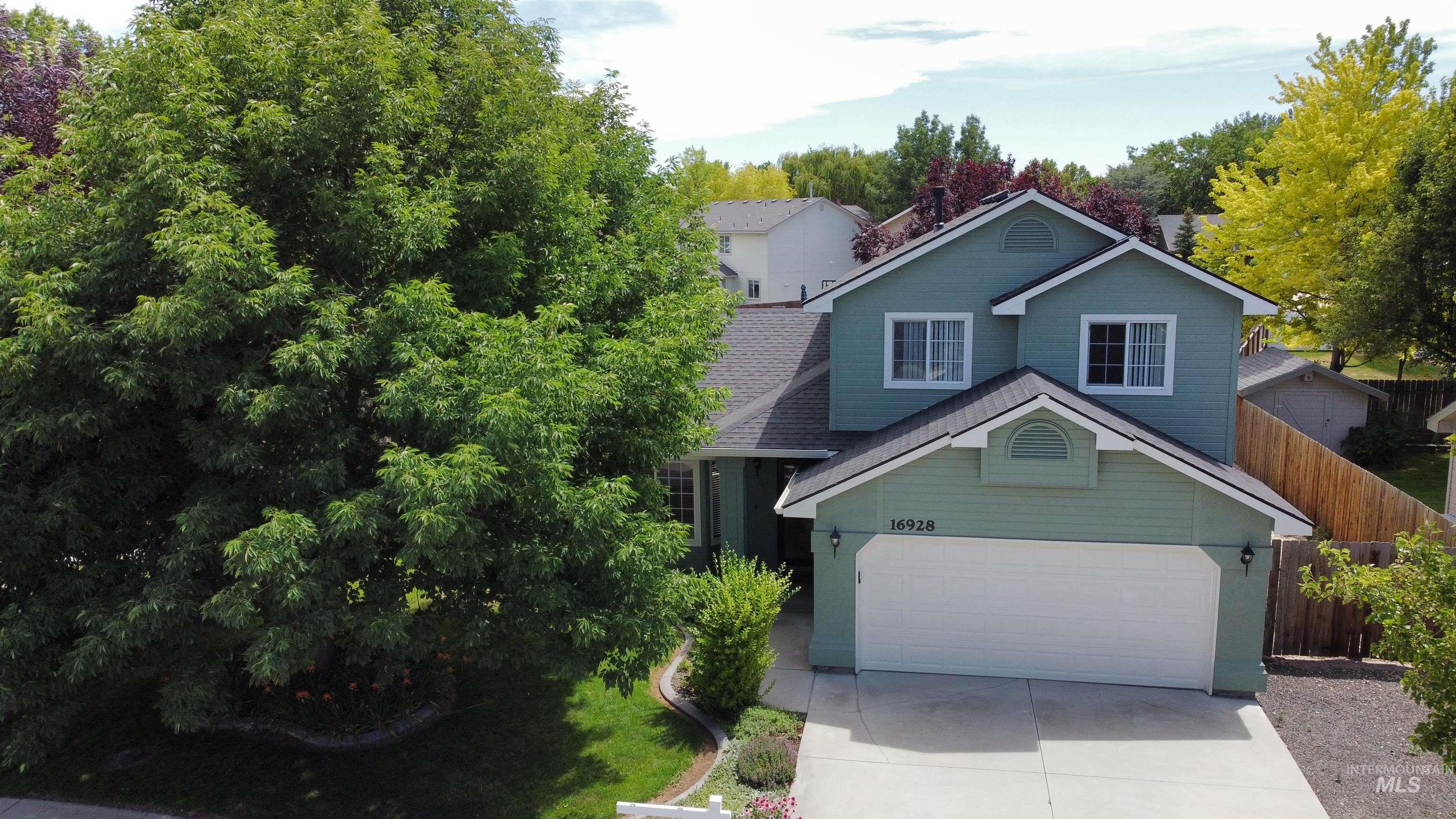 16928 N Chelford Loop Property Photo 1
