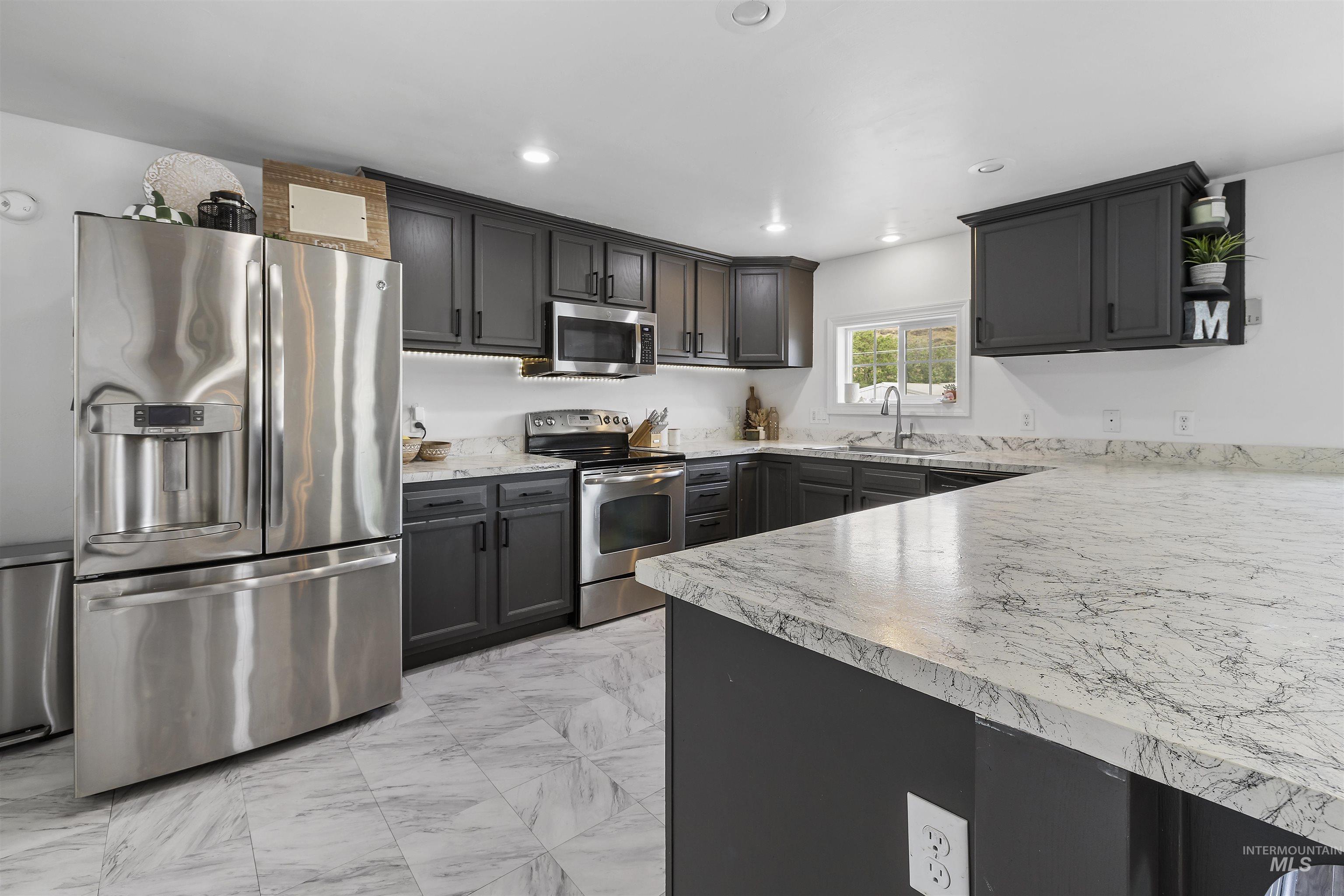 105 Meador Street Property Photo 13
