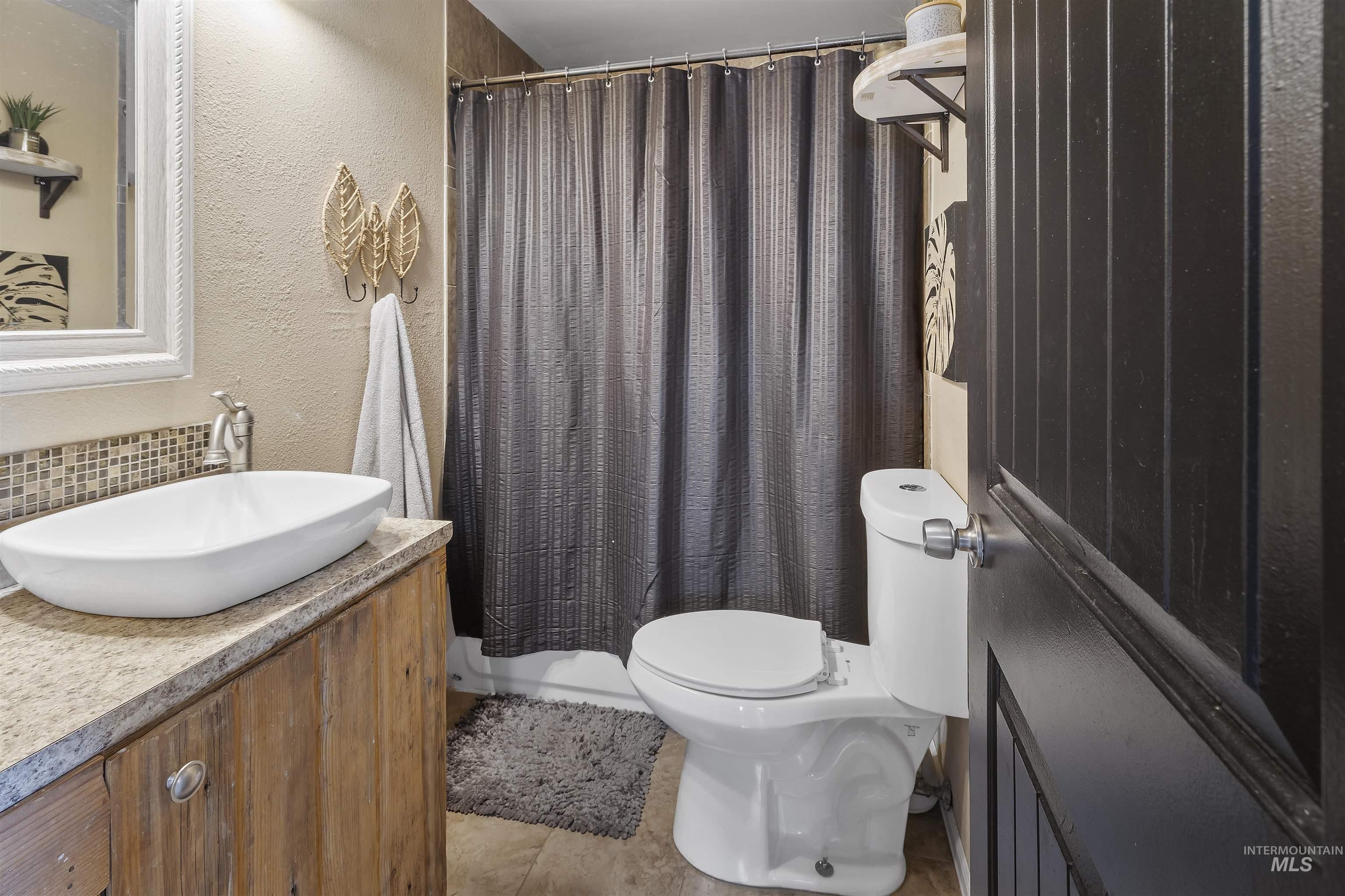 105 Meador Street Property Photo 21