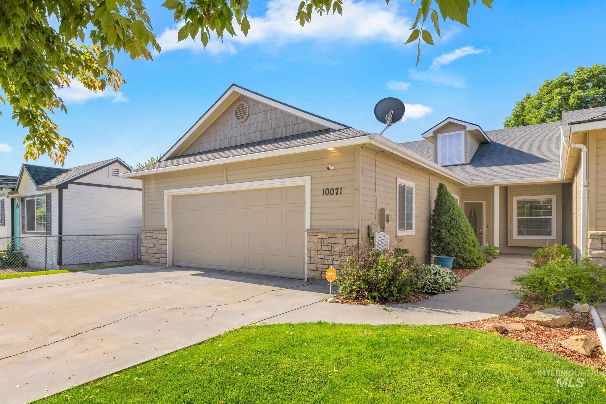 10071 Sunflower Property Photo 1