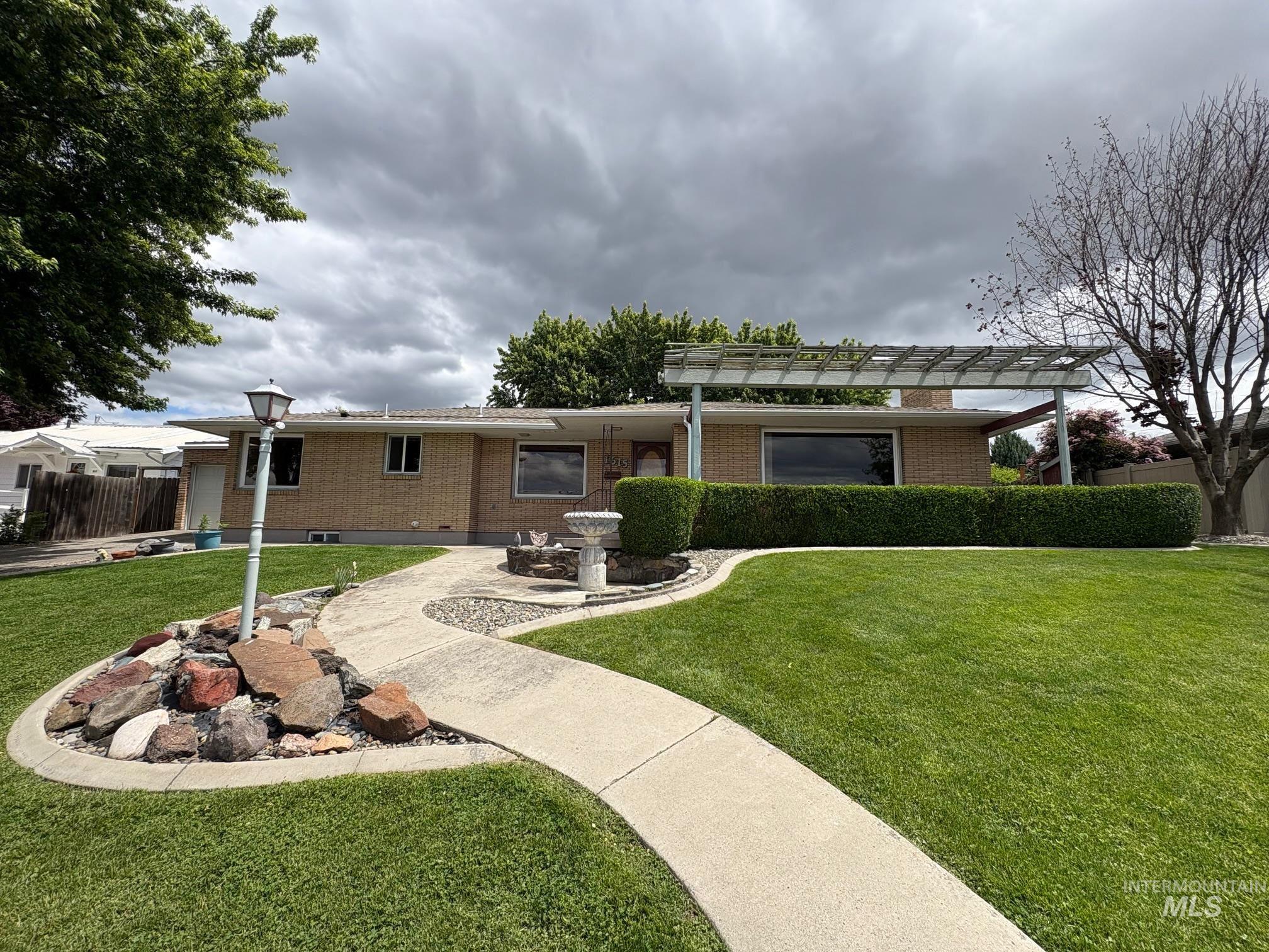 1615 Prospect Ave Property Photo