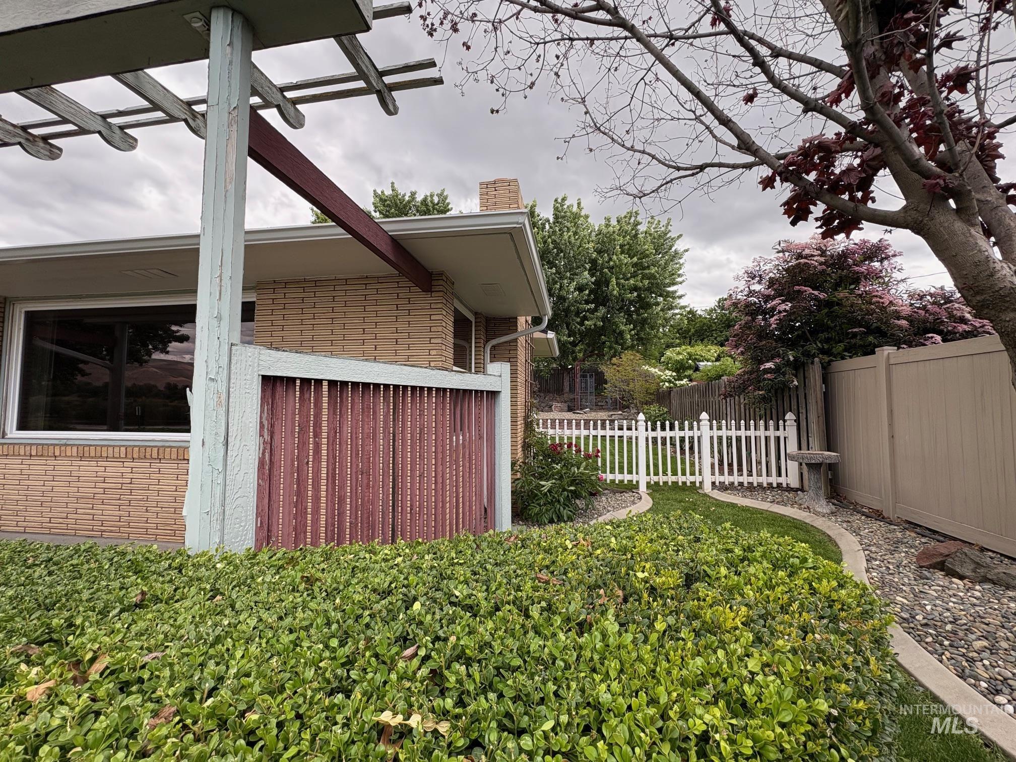 1615 Prospect Ave Property Photo 5