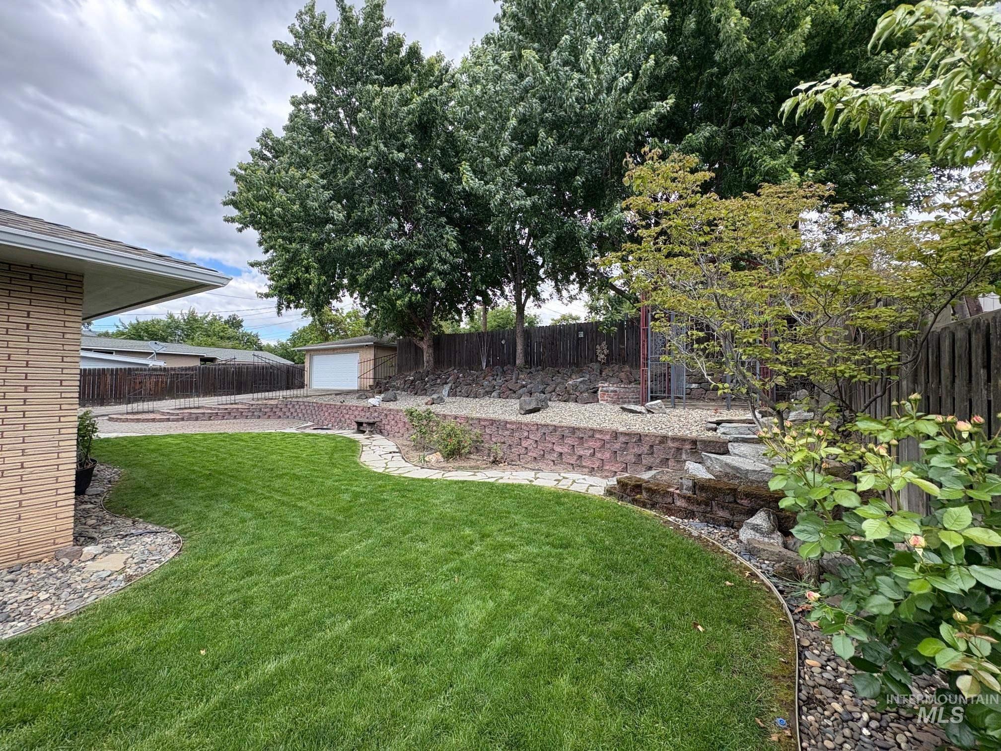 1615 Prospect Ave Property Photo 6