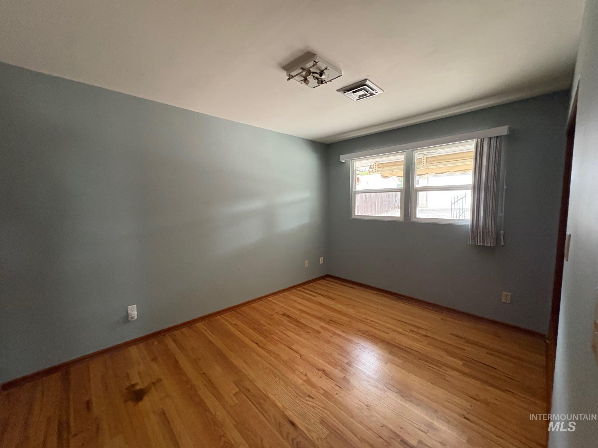 1615 Prospect Ave Property Photo 14