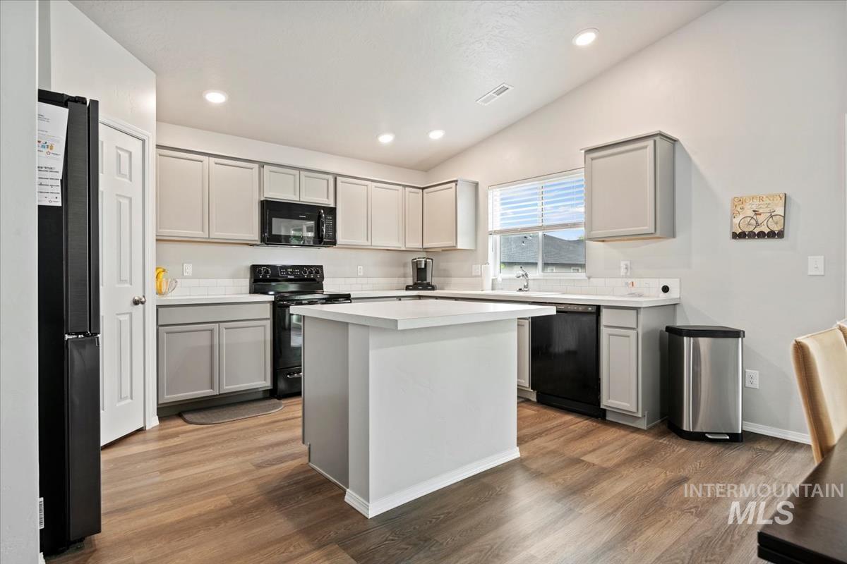 1820 E Celbridge St Property Photo 10