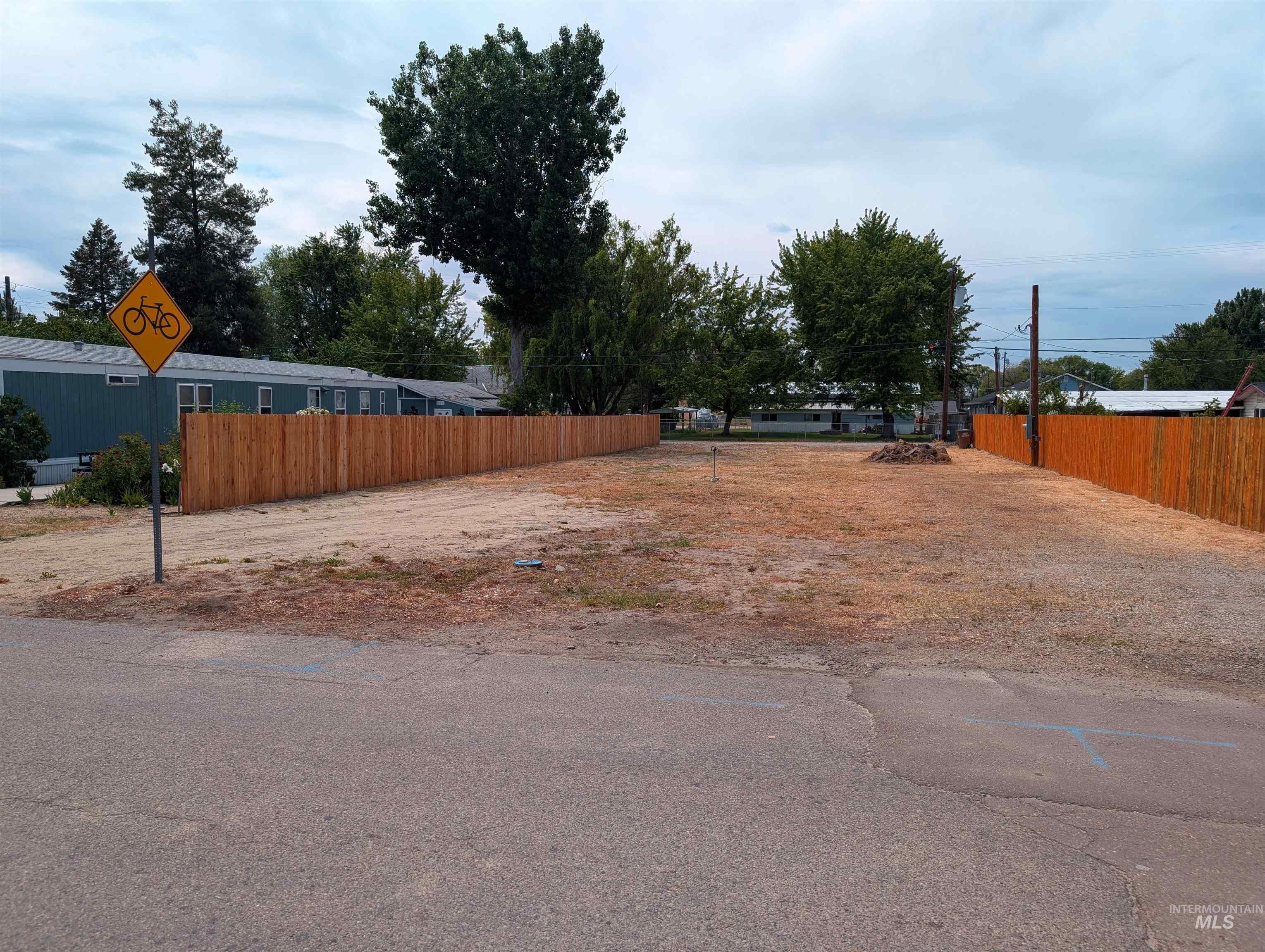 Tbd S Commercial Ave. Property Photo 1
