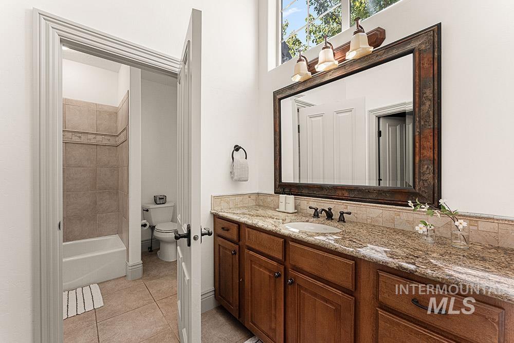 7002 W Avignon Ln Property Photo 22